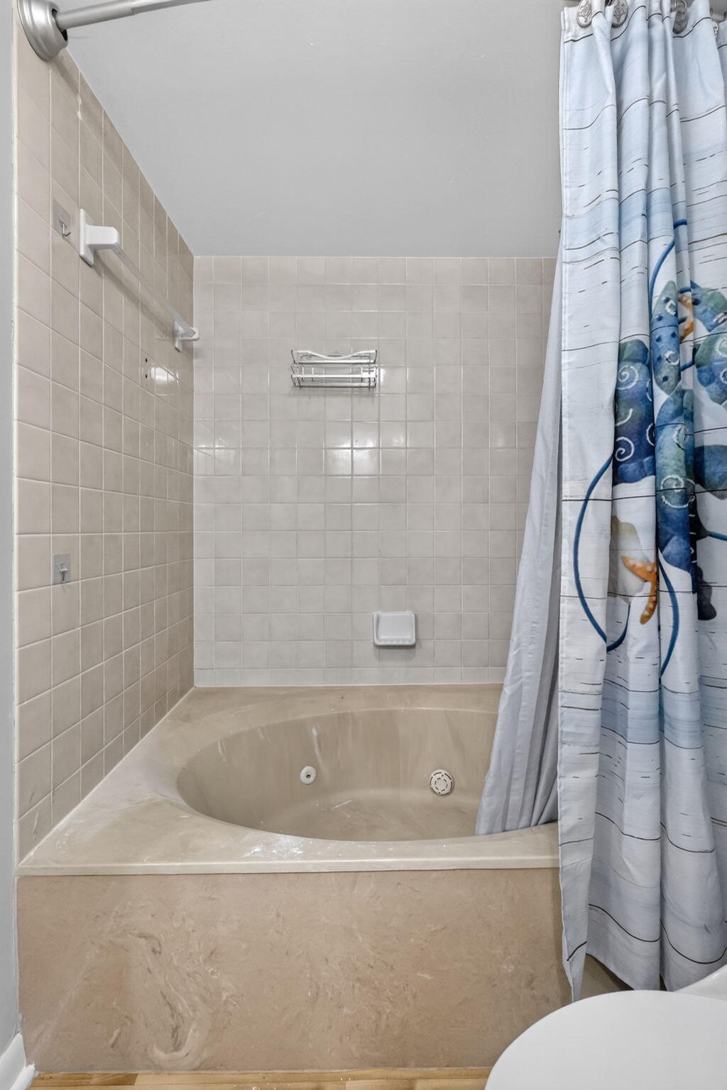 3659 Victoria Drive Property Photo 28