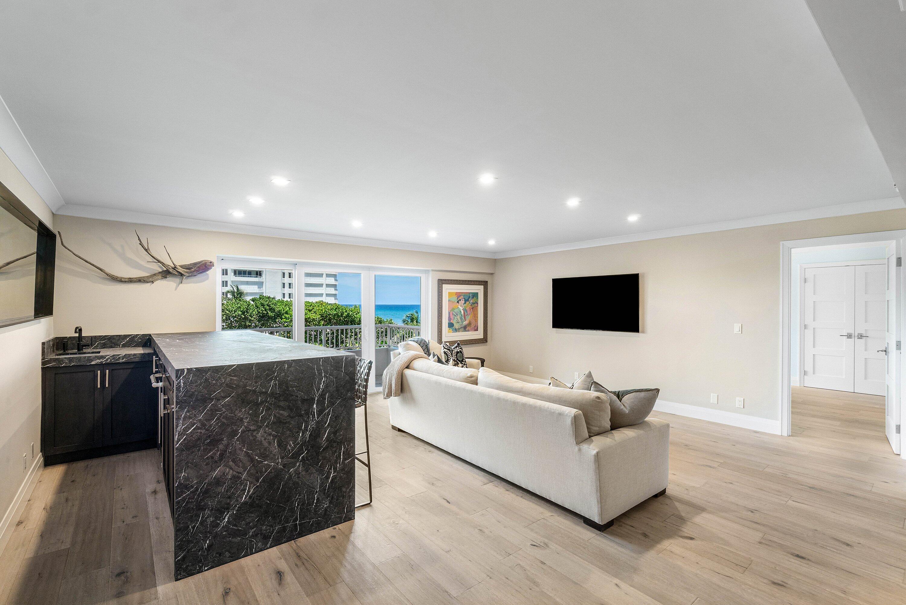 600 S Ocean Boulevard 407 Property Photo 5