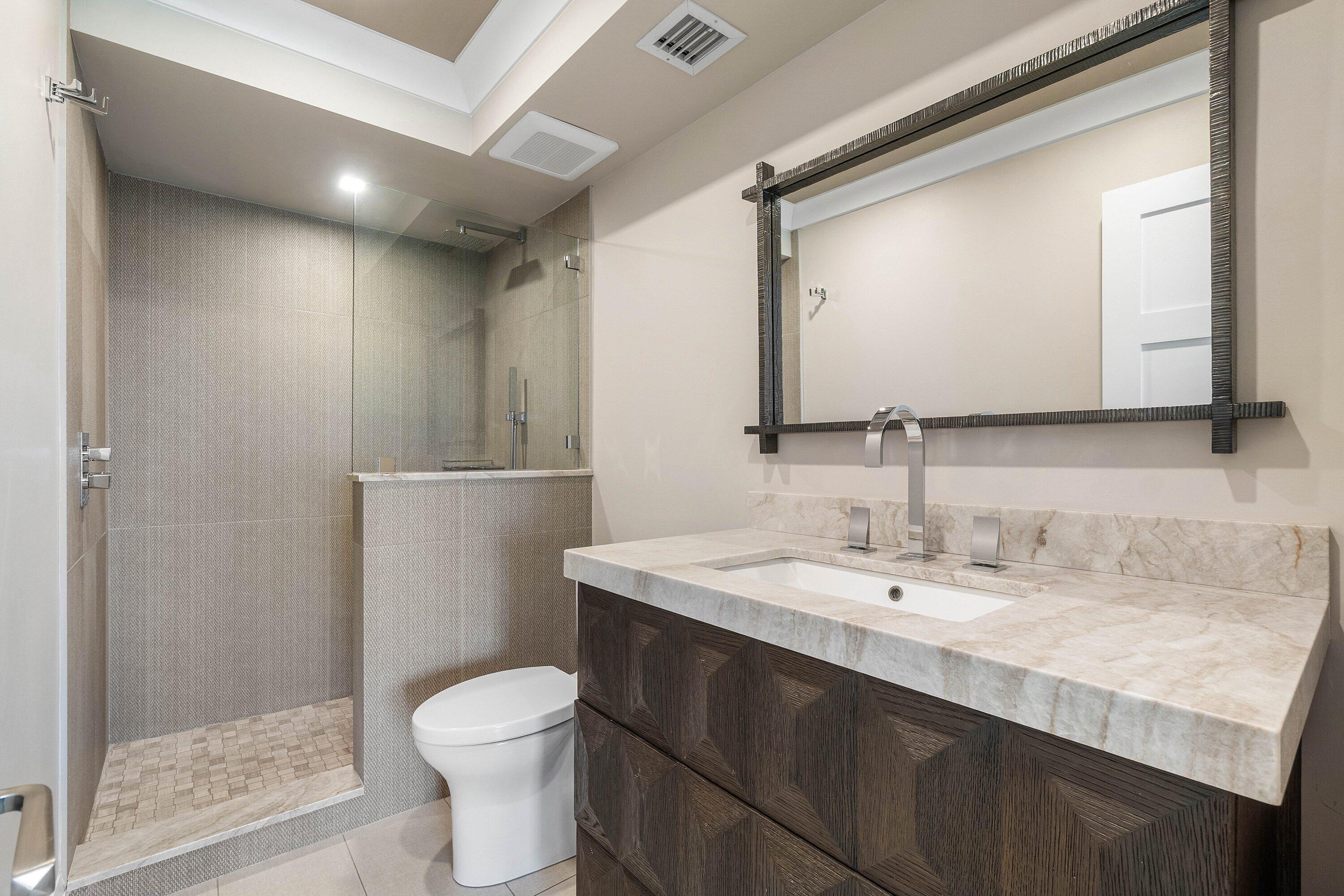 600 S Ocean Boulevard 407 Property Photo 24