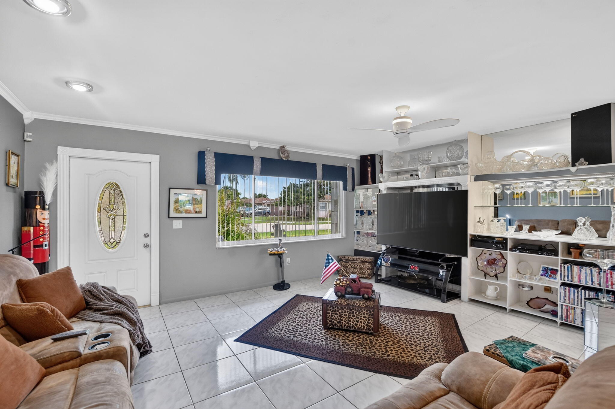 11078 Delta Circle Property Photo 5