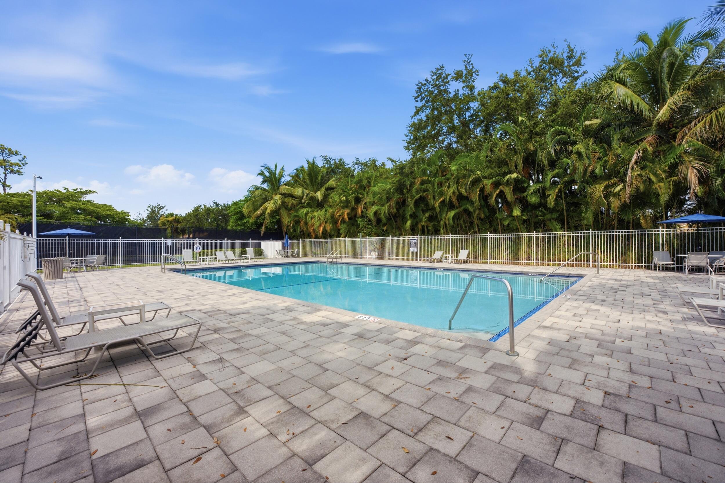 711 Forest Club Drive 119 Property Photo 24