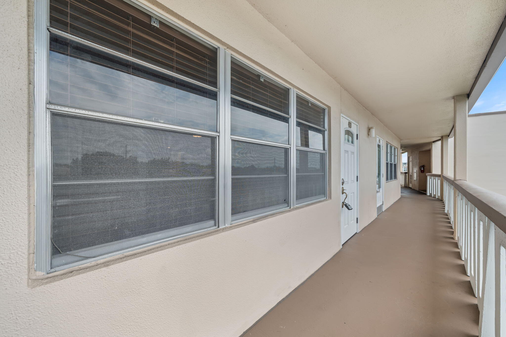 413 Southampton A Property Photo 18