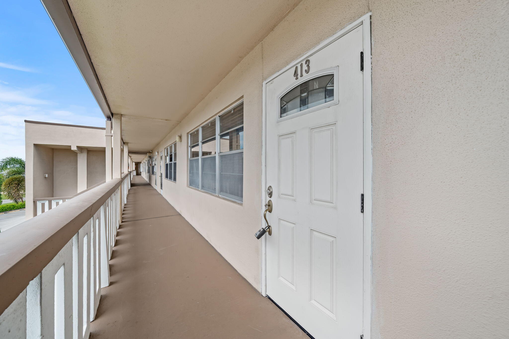 413 Southampton A Property Photo 19
