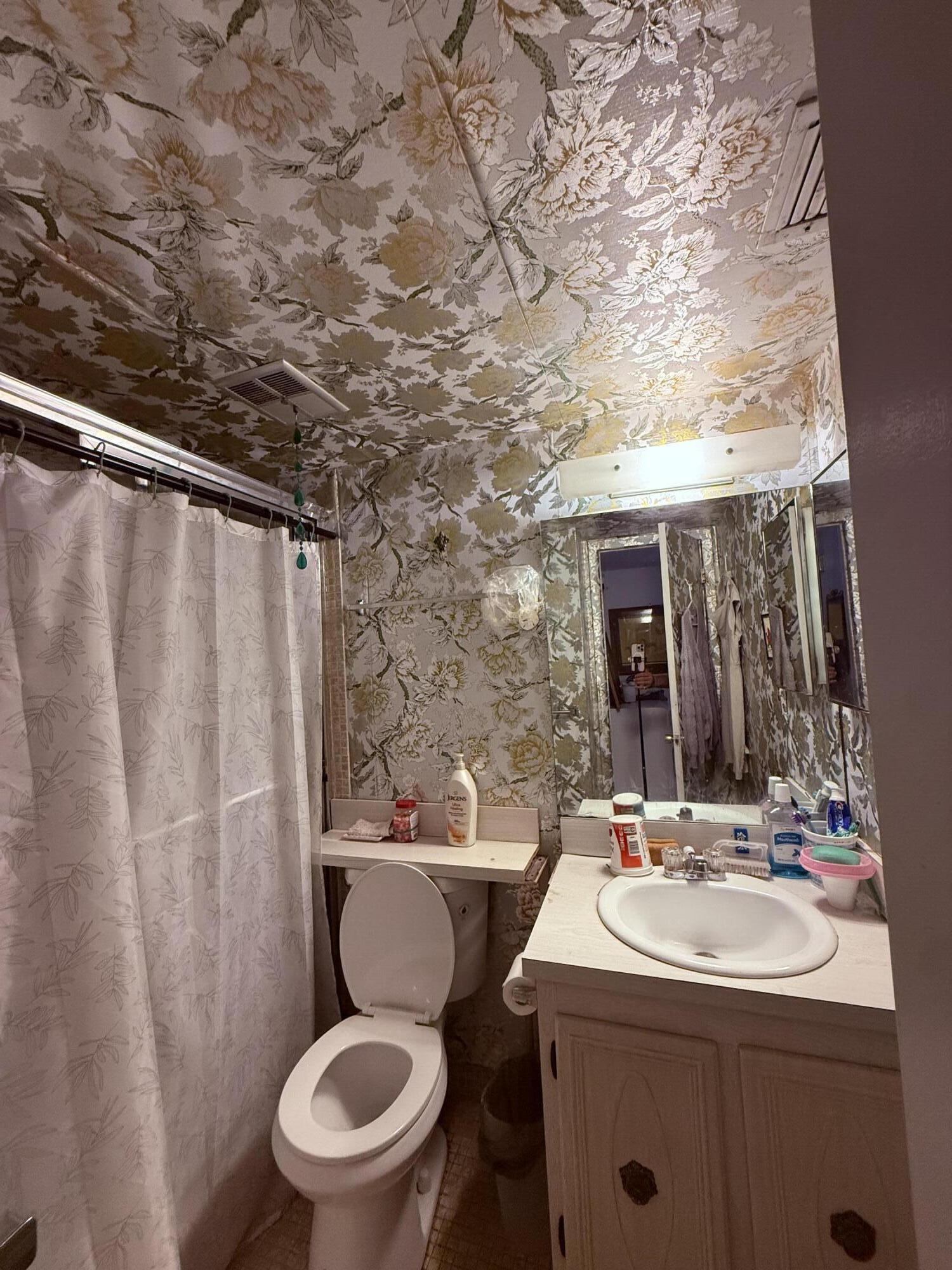 31 Abbey Lane 206 Property Photo 11