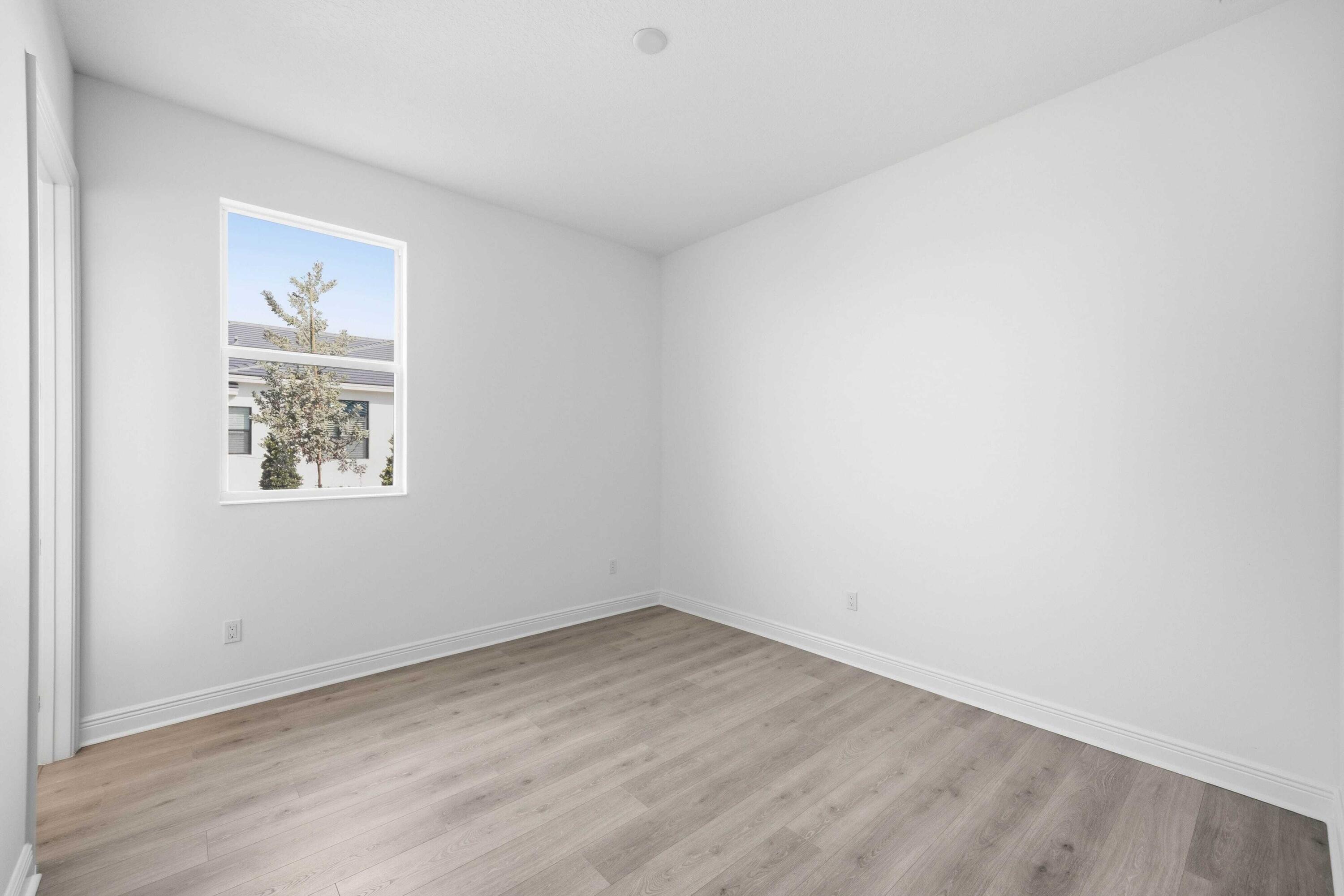 12929 Sw Leopold Way Property Photo 17