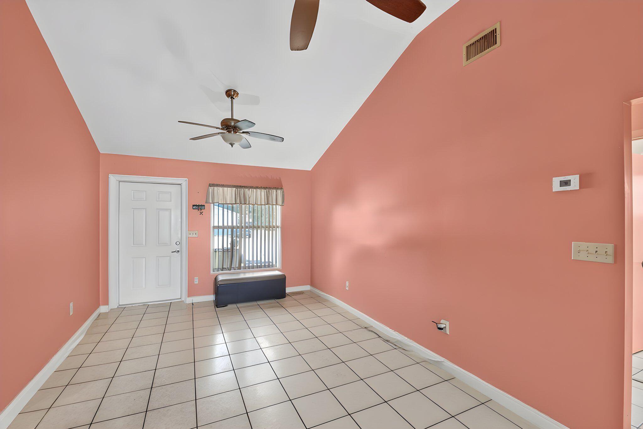 207/227 Ethelyn Drive Property Photo 10