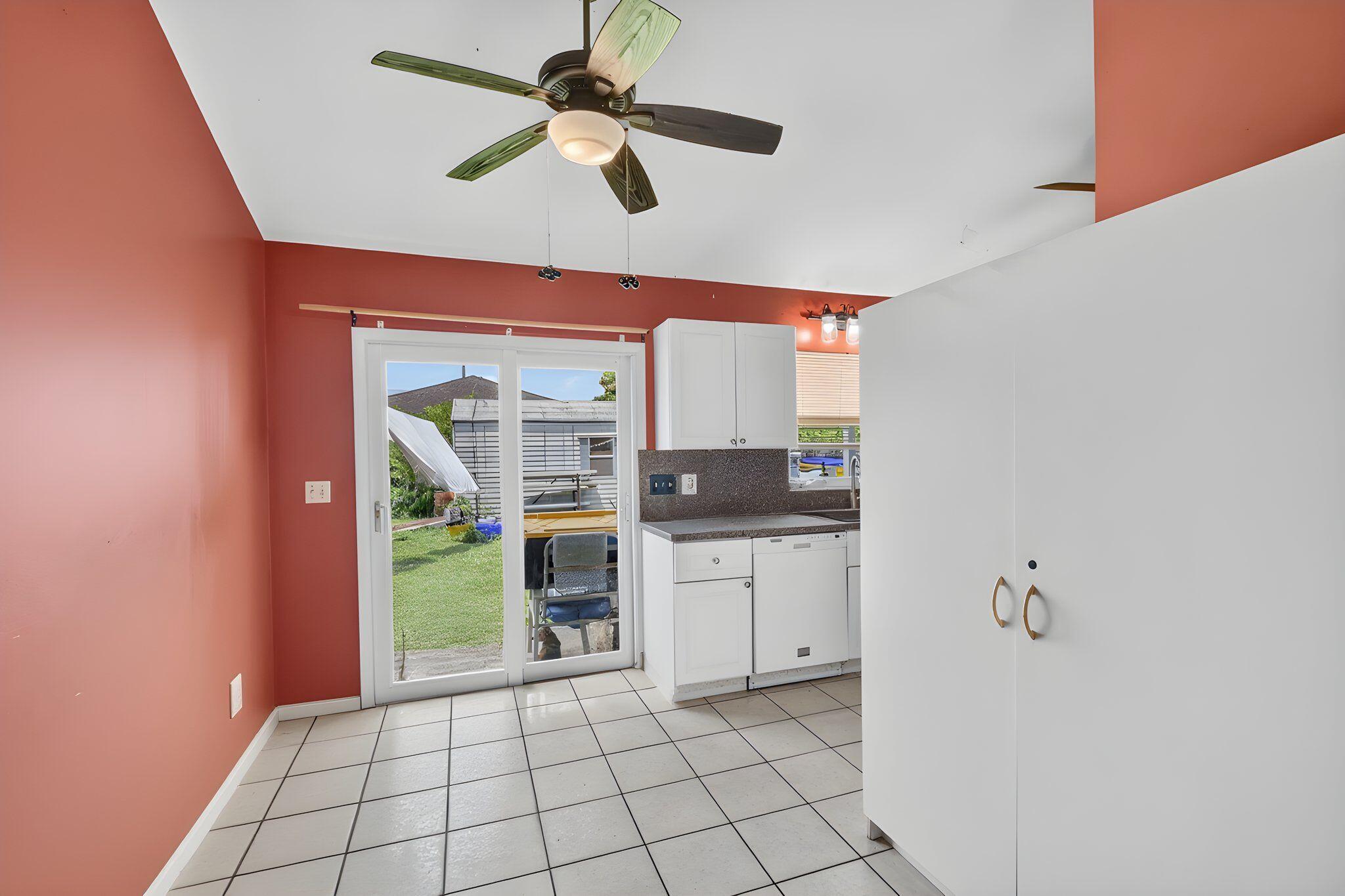 207/227 Ethelyn Drive Property Photo 16