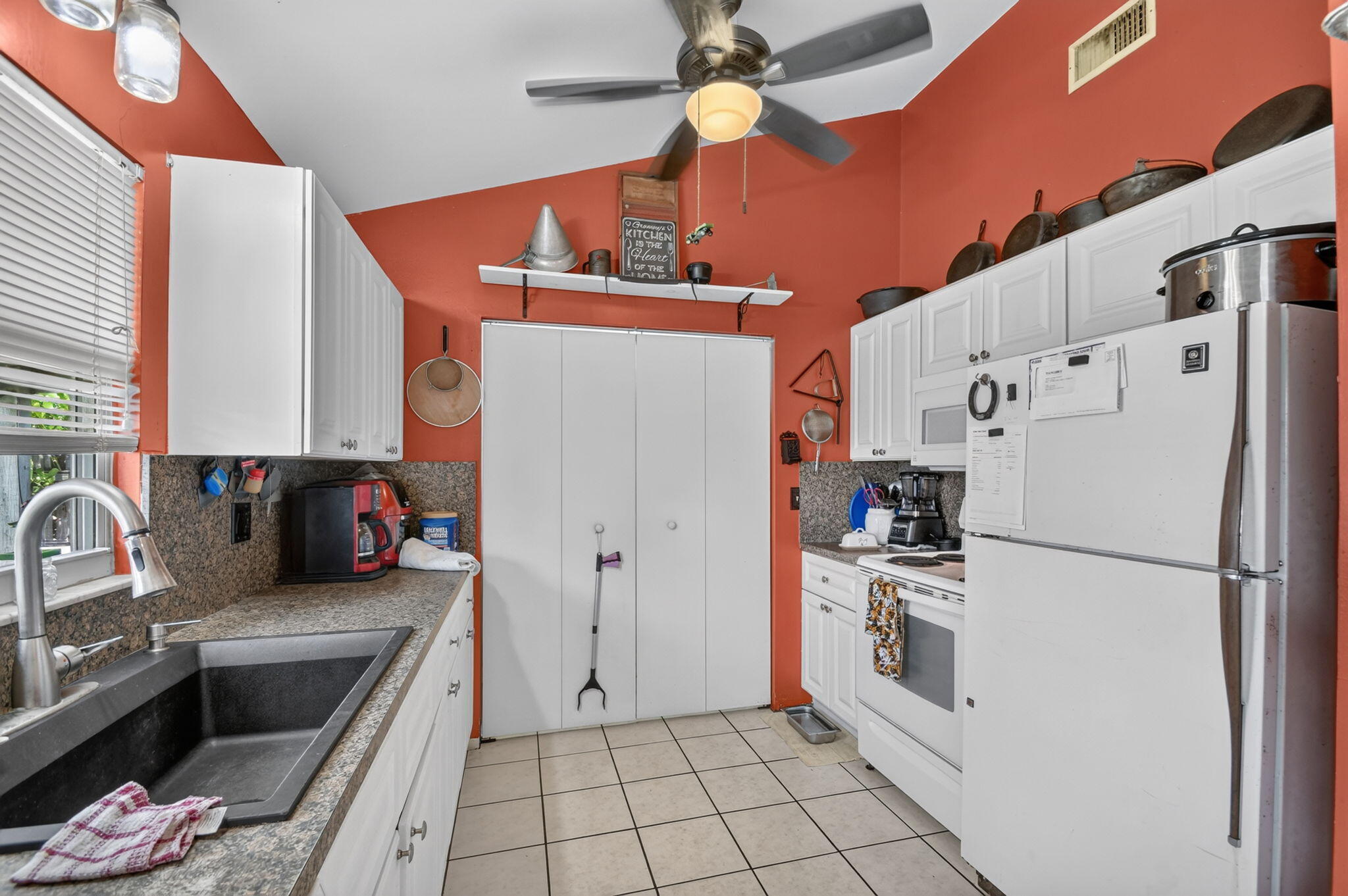 207/227 Ethelyn Drive Property Photo 68