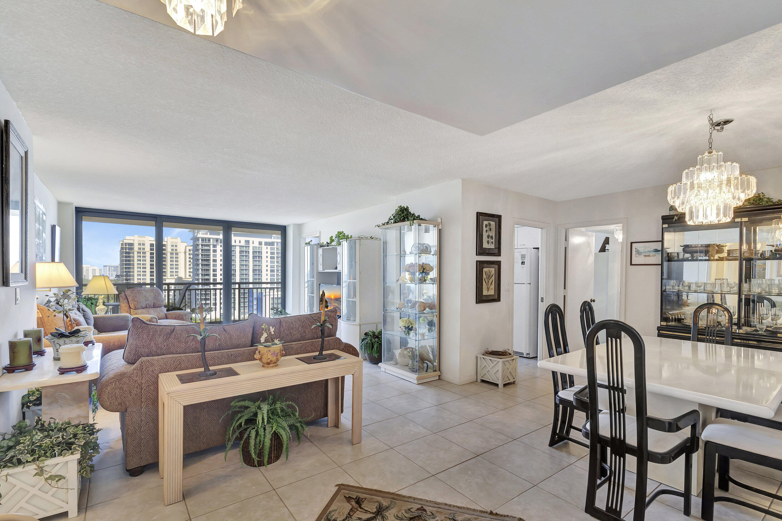 3400 N Ocean Drive 1505 Property Photo 6