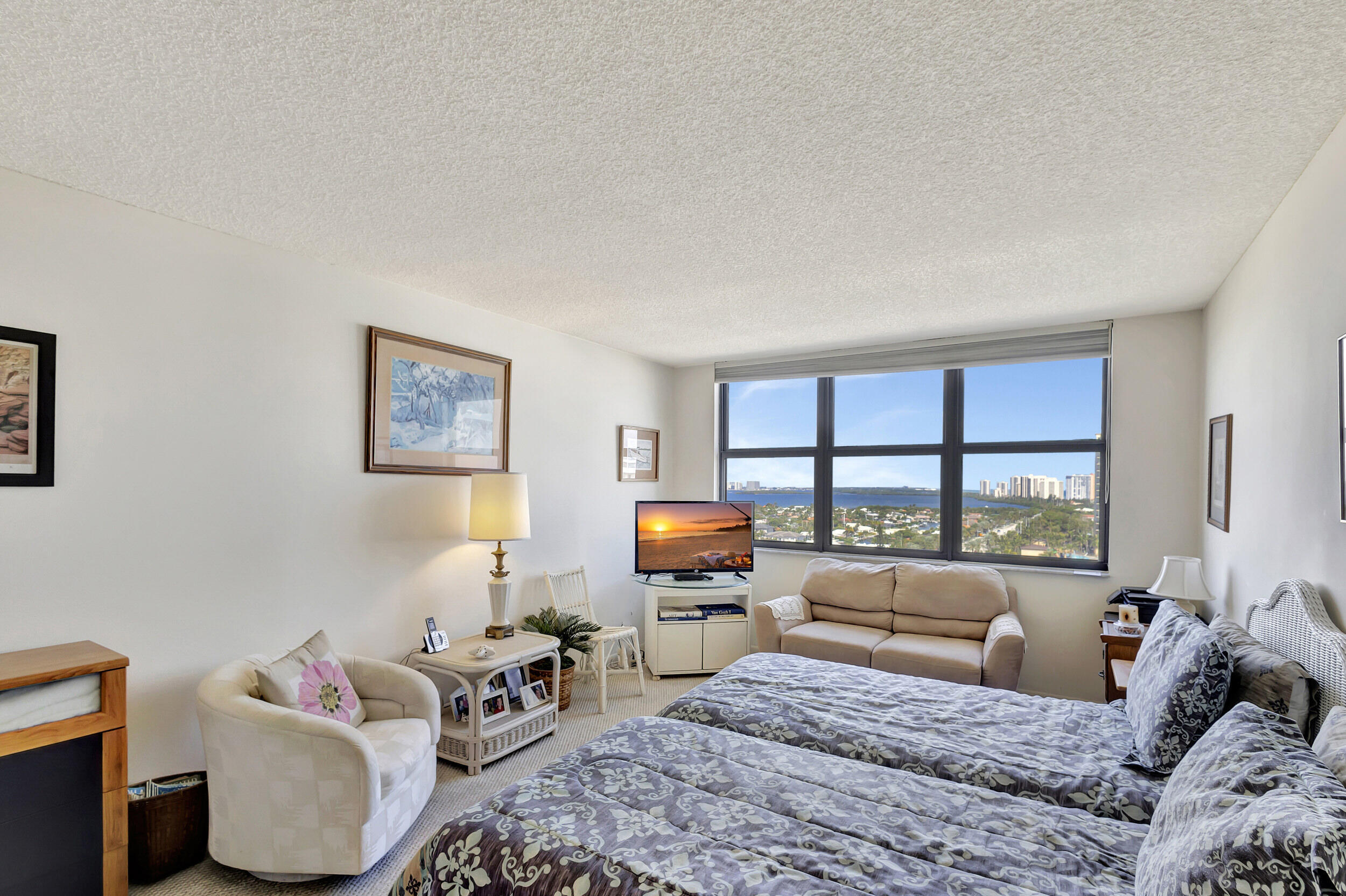 3400 N Ocean Drive 1505 Property Photo 25