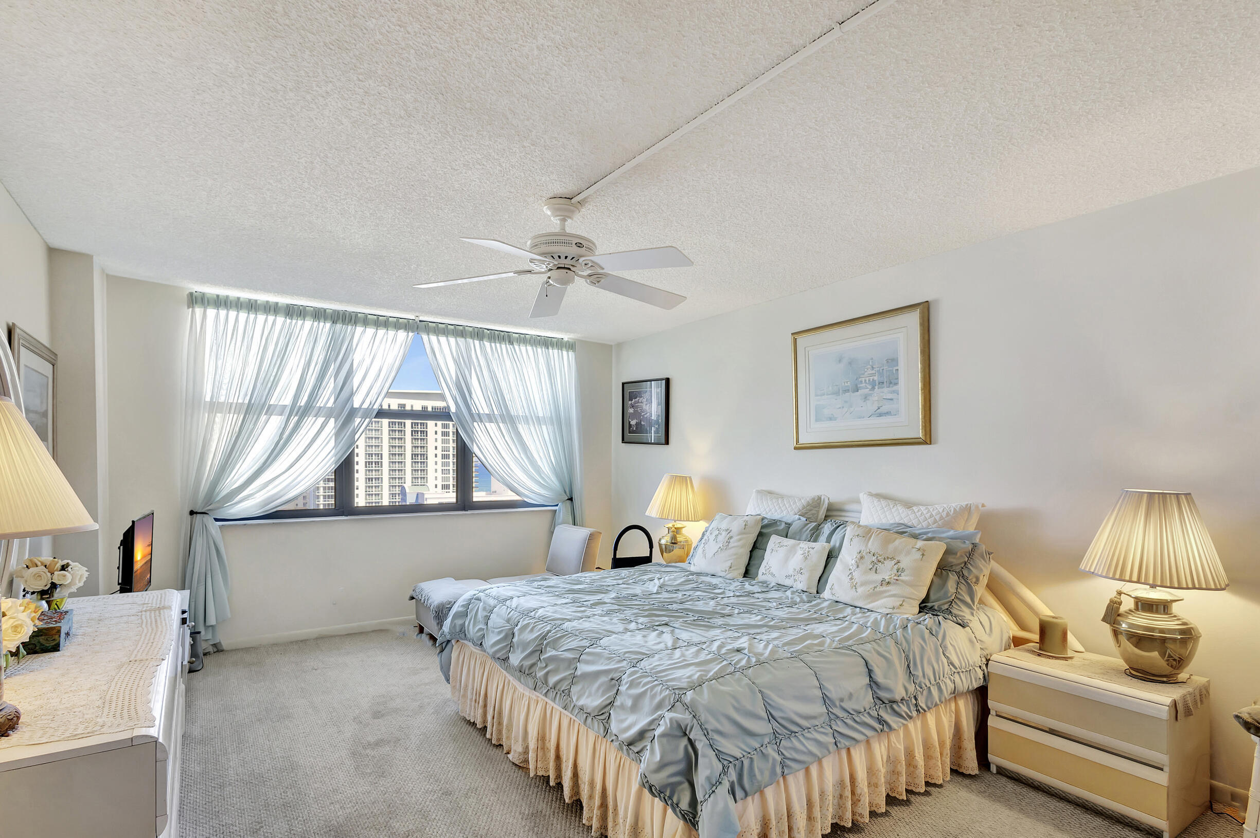 3400 N Ocean Drive 1505 Property Photo 33