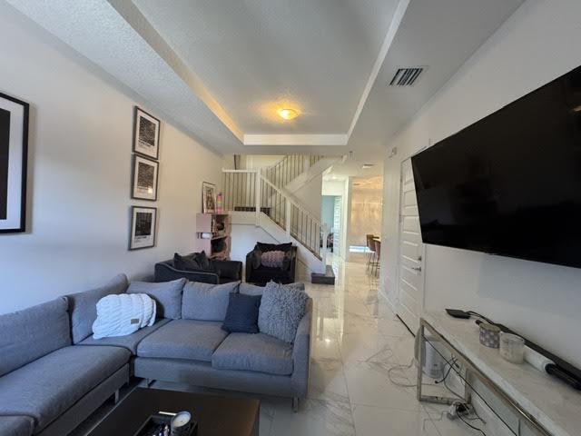 551 Pioneer Way Property Photo 3