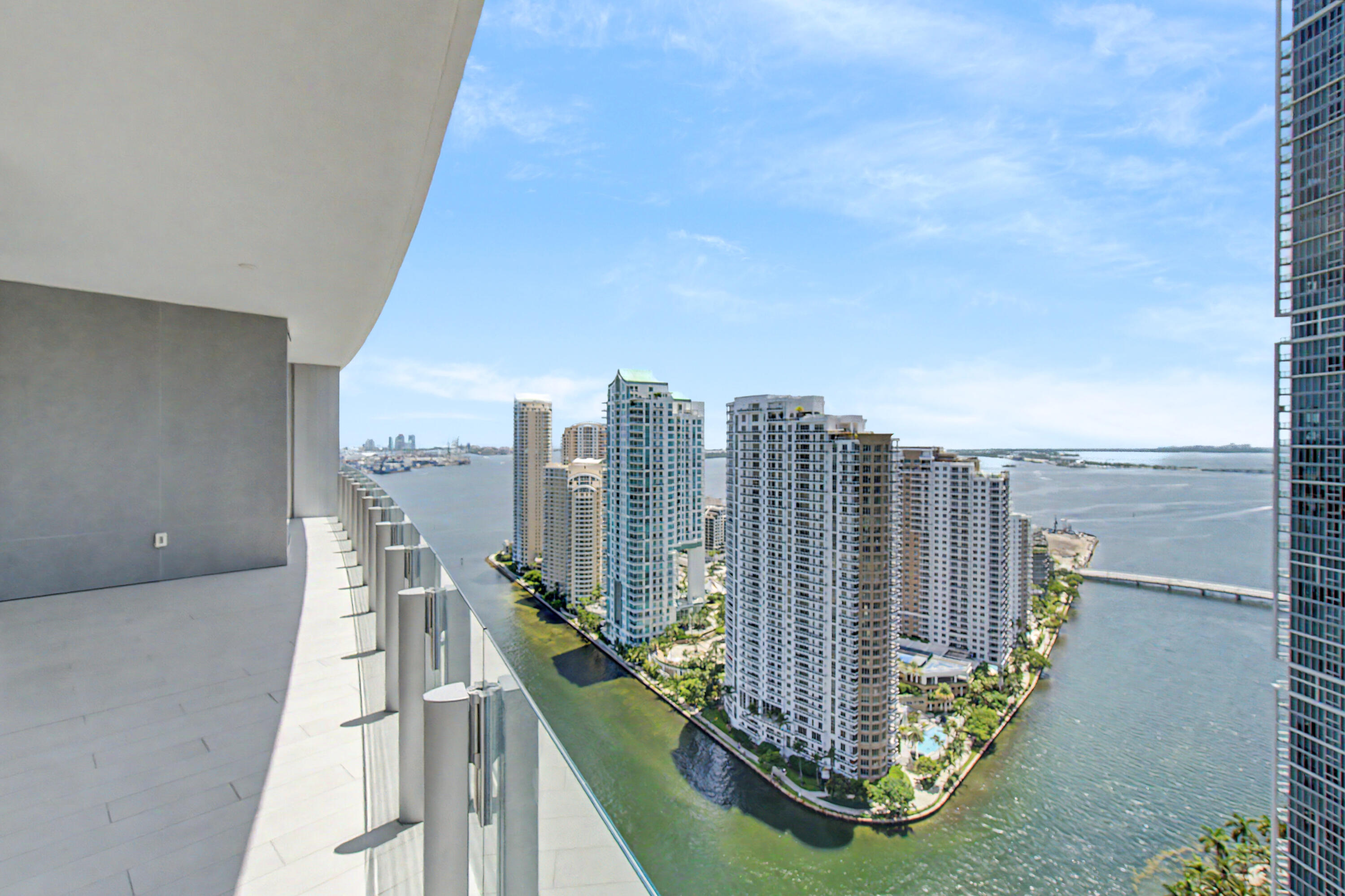 300 Biscayne Boulevard Way 3306 Property Photo 2