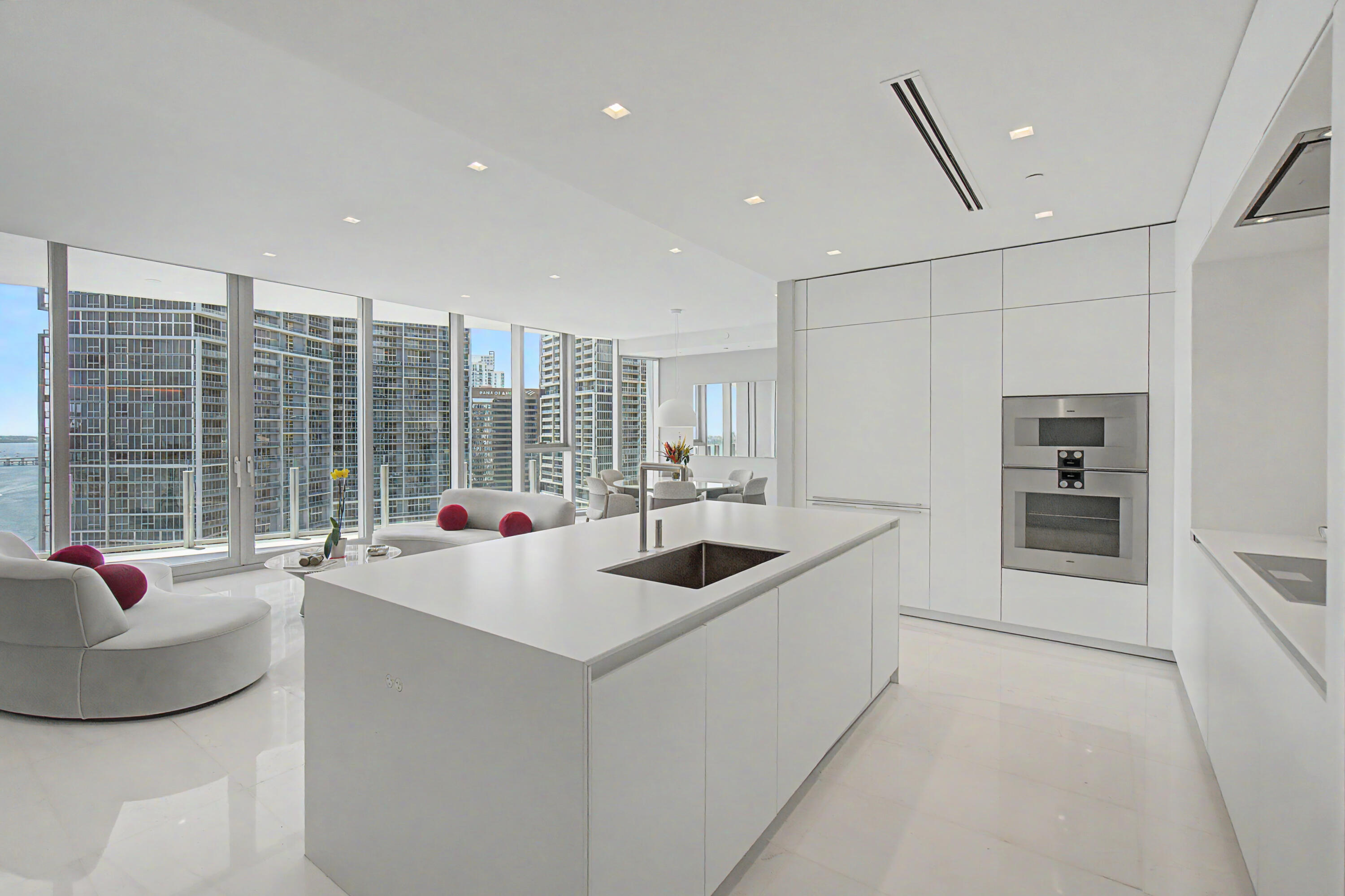 300 Biscayne Boulevard Way 3306 Property Photo 14