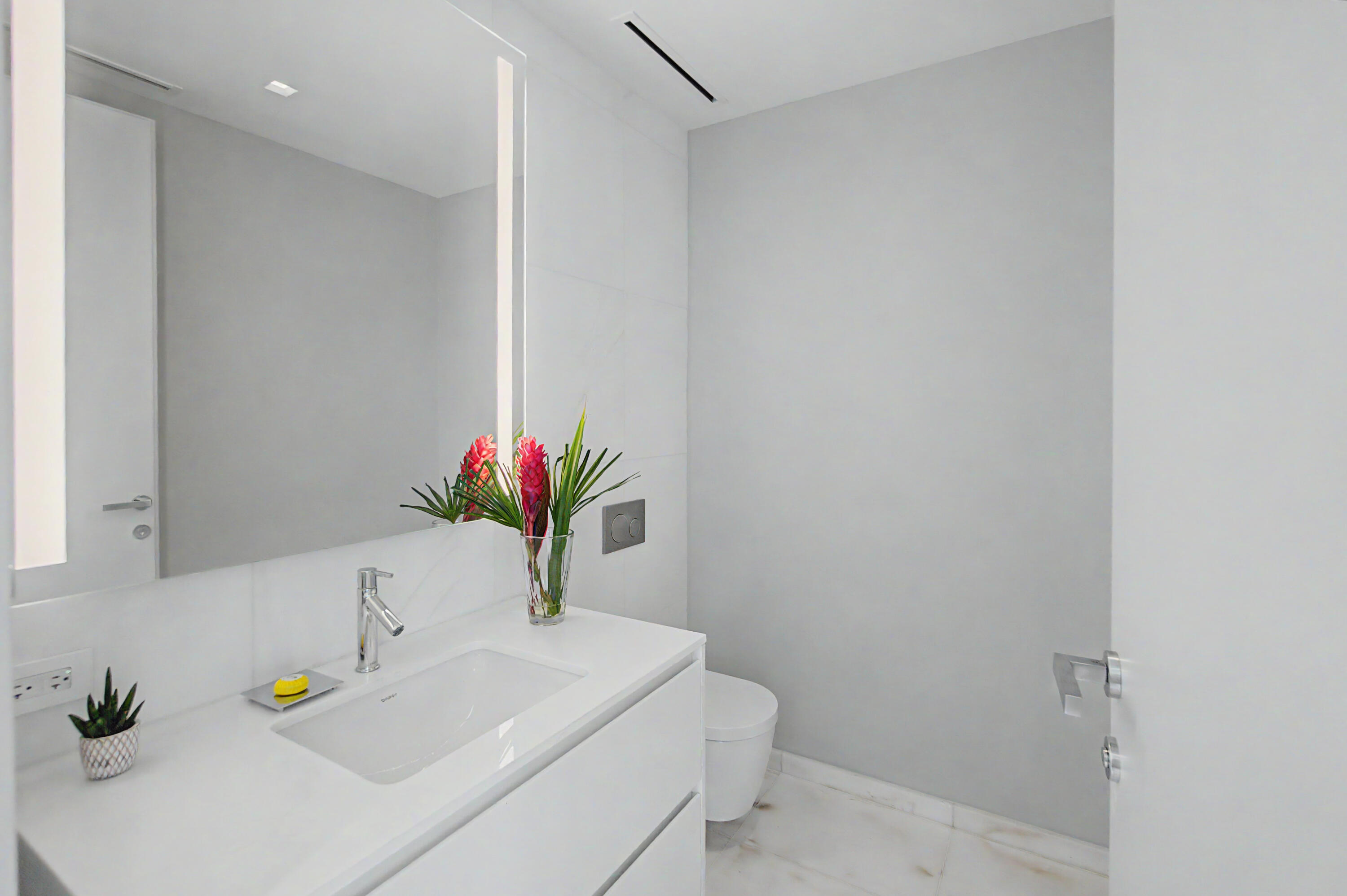 300 Biscayne Boulevard Way 3306 Property Photo 28
