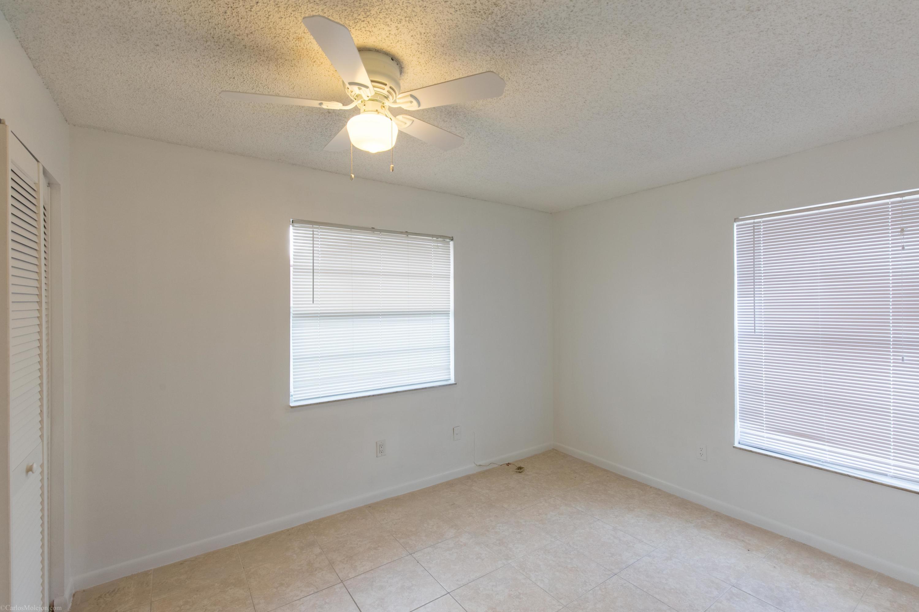 1348 Riverside Circle Property Photo 4