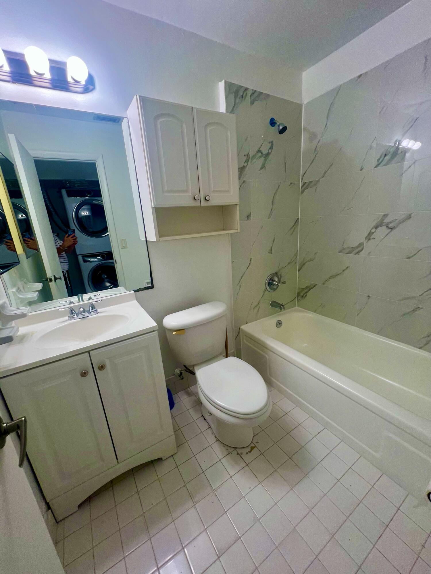 1348 Riverside Circle Property Photo 5