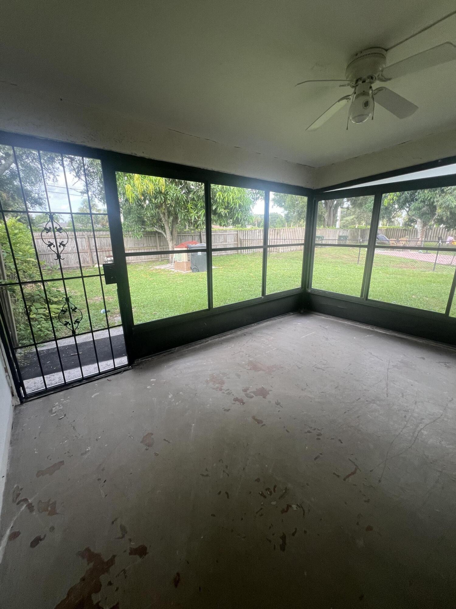 1348 Riverside Circle Property Photo 8