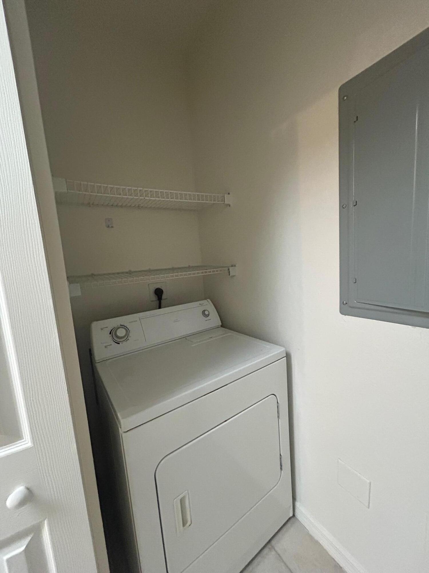 272 Se Kitching Circle Property Photo 17