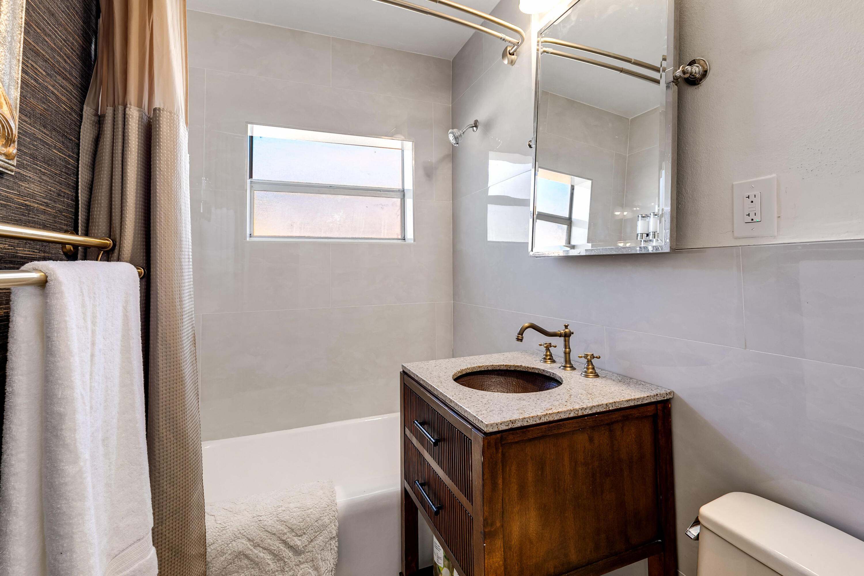 609 S Arnold Avenue Property Photo 13