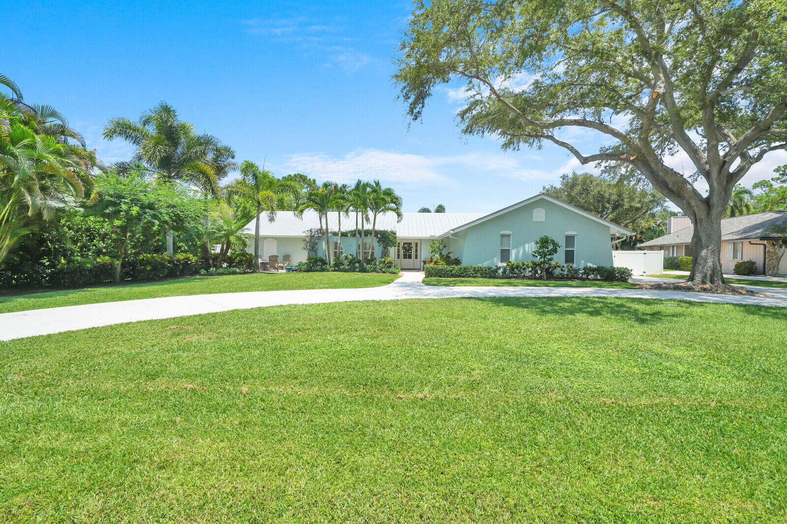 6176 Eagles Nest Drive Property Photo 4