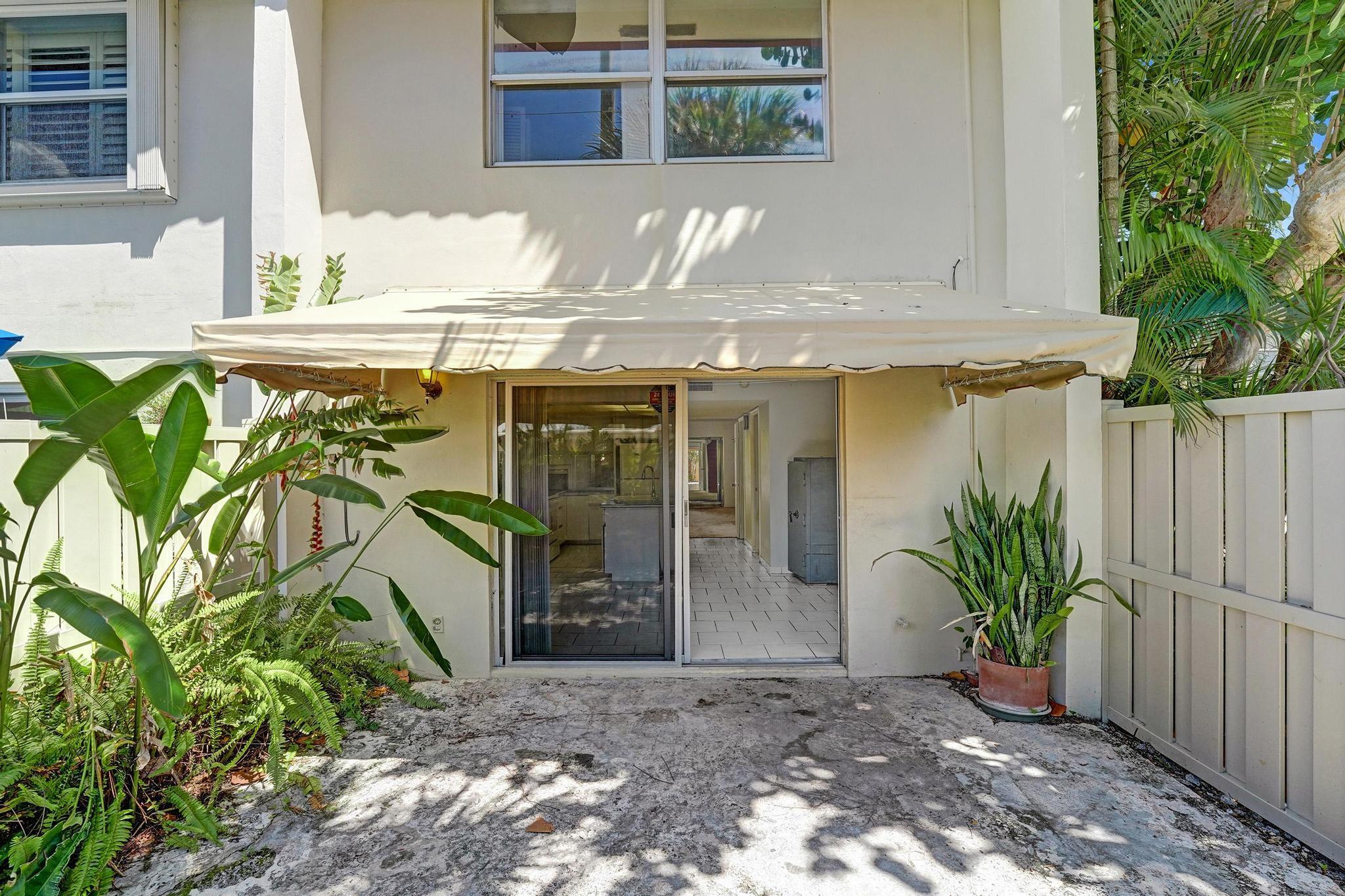 5555 N Ocean Boulevard 17 Property Photo 3