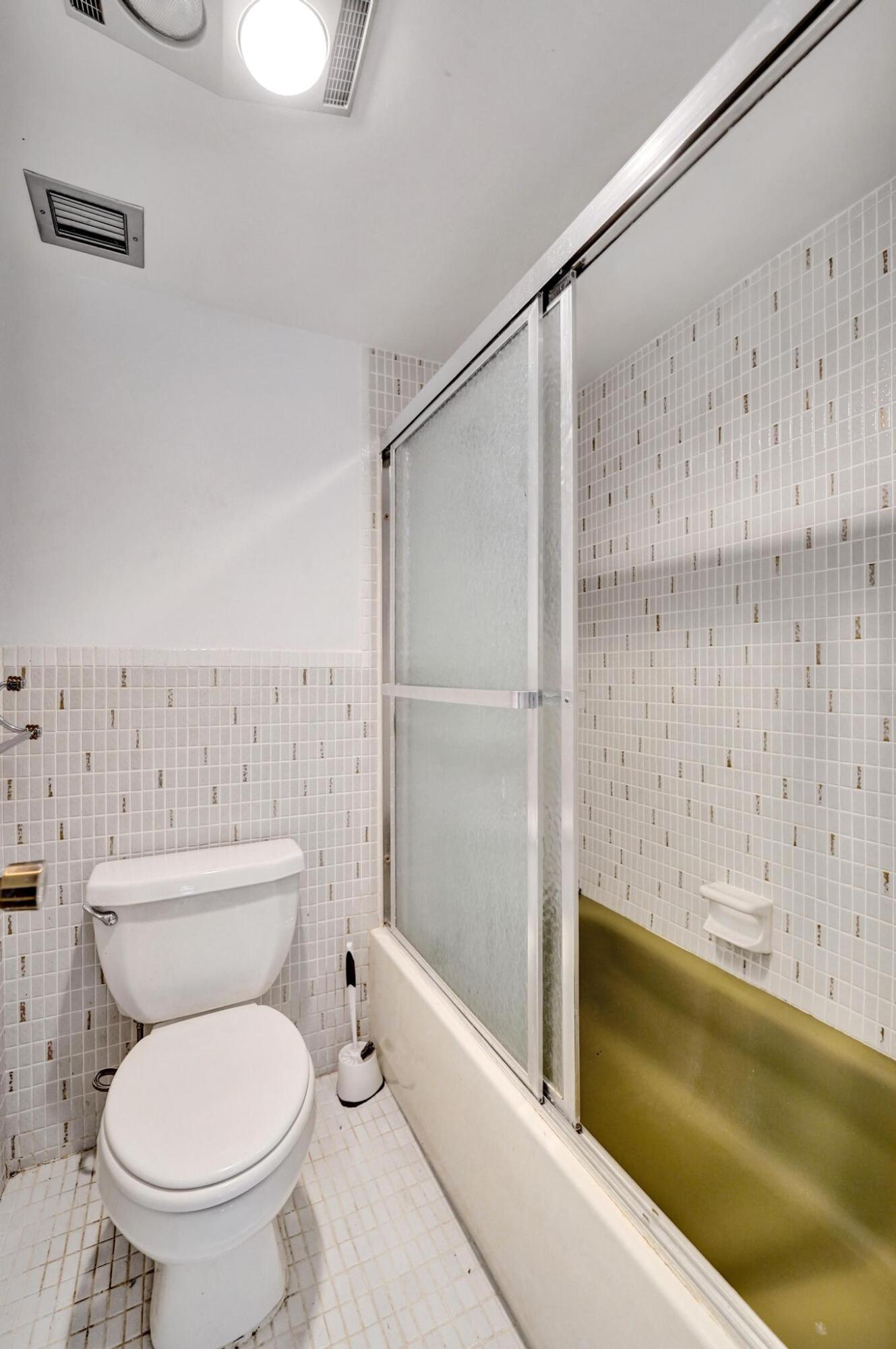 5555 N Ocean Boulevard 17 Property Photo 42