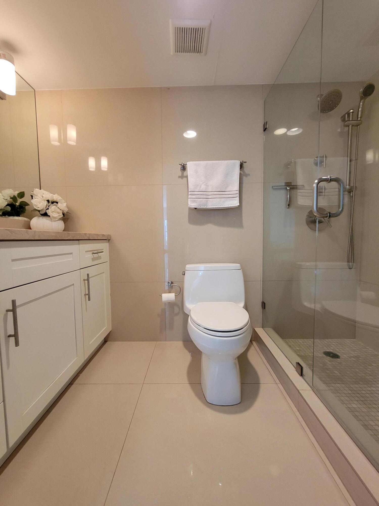 3000 E Sunrise Boulevard 2b Property Photo 31