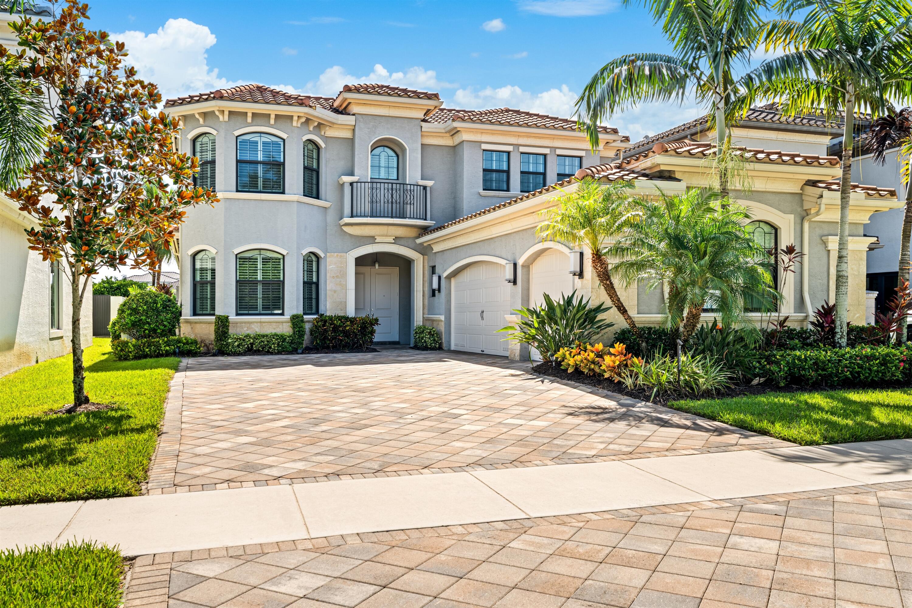 9889 Bozzano Drive