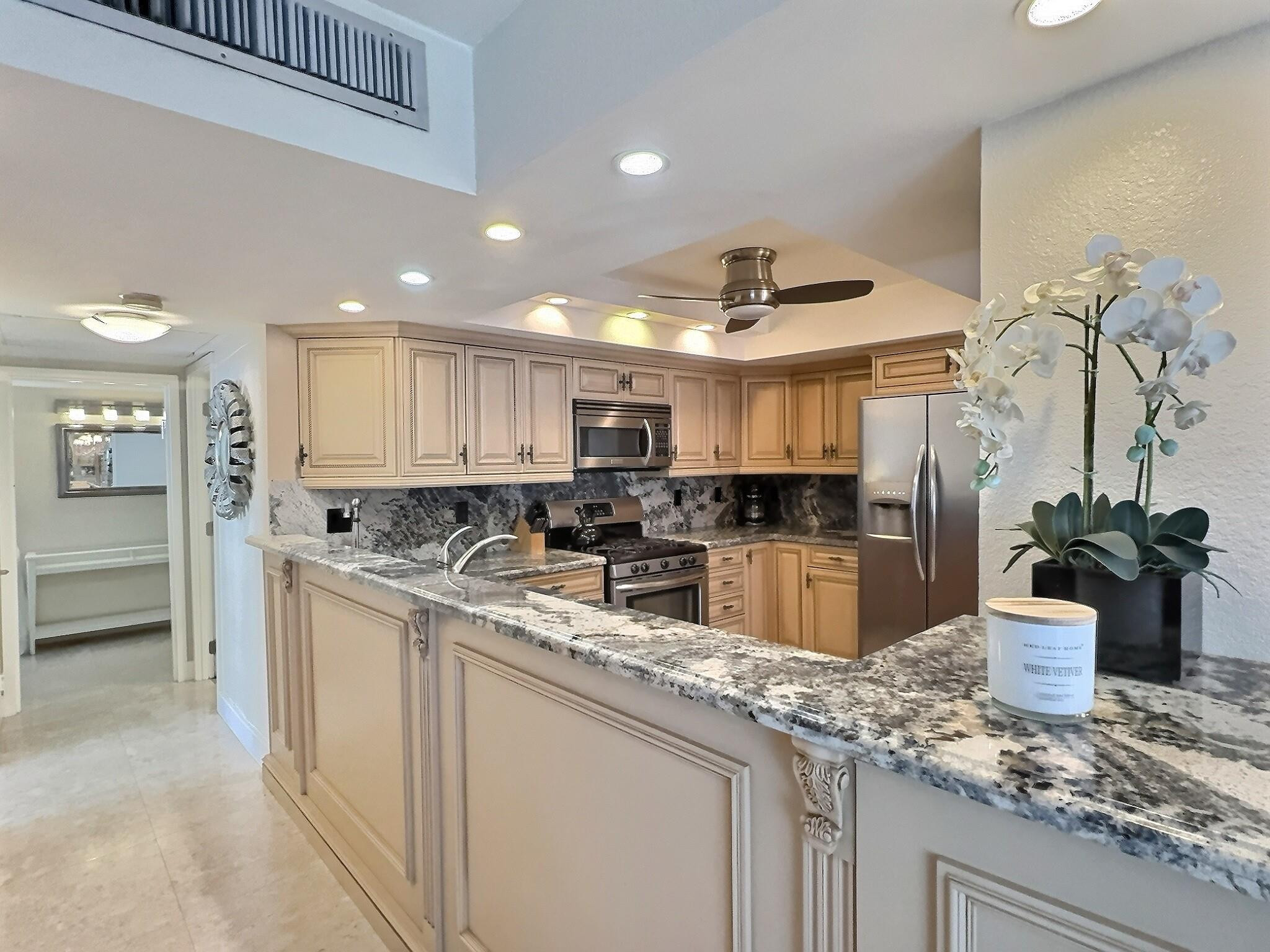 2030 S Ocean Drive 1626 Property Photo 13