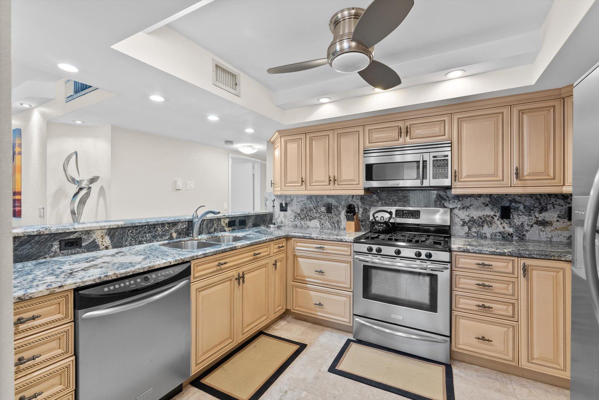 2030 S Ocean Drive 1626 Property Photo 14
