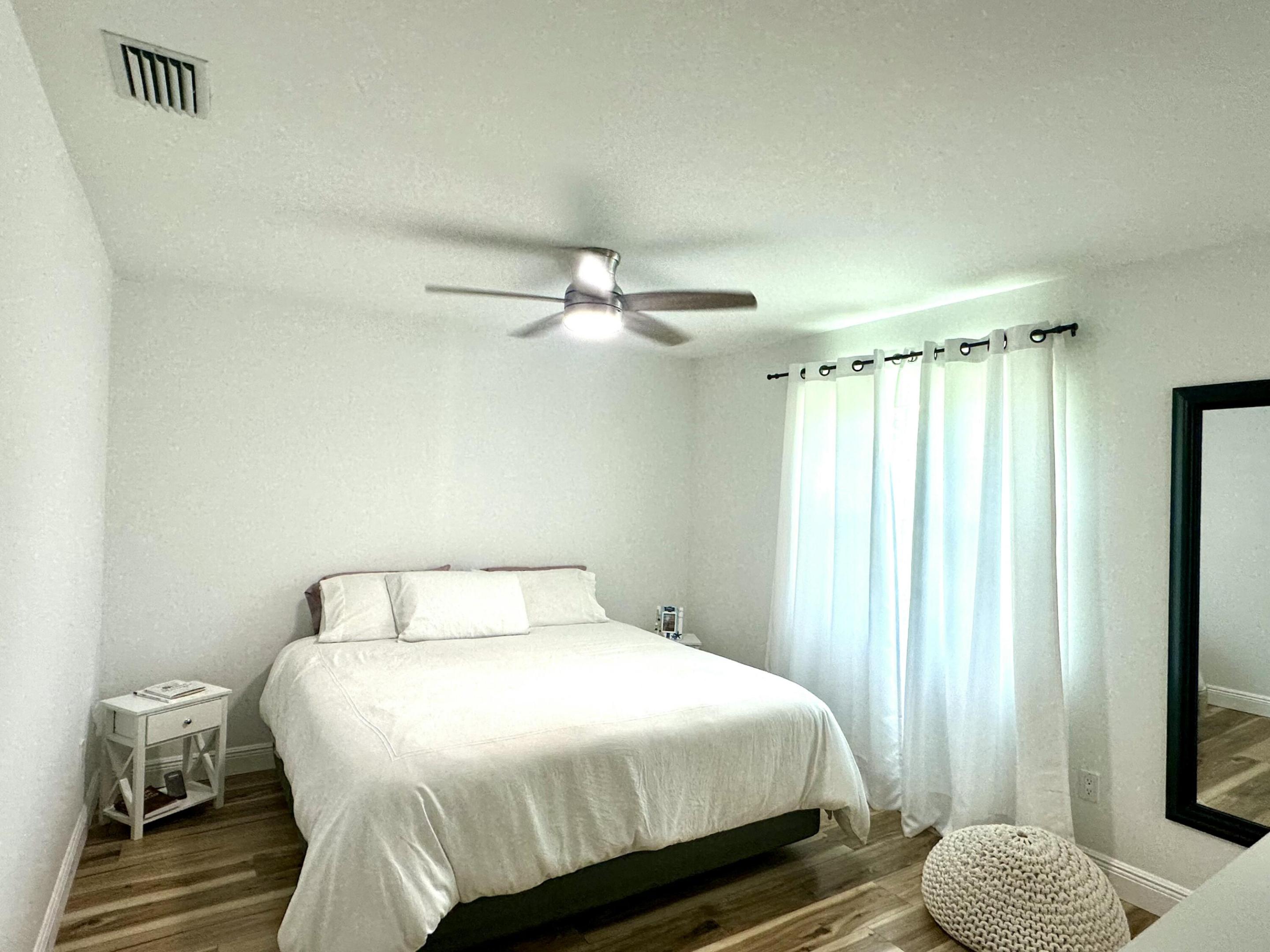 121 Eider Court Property Photo 8