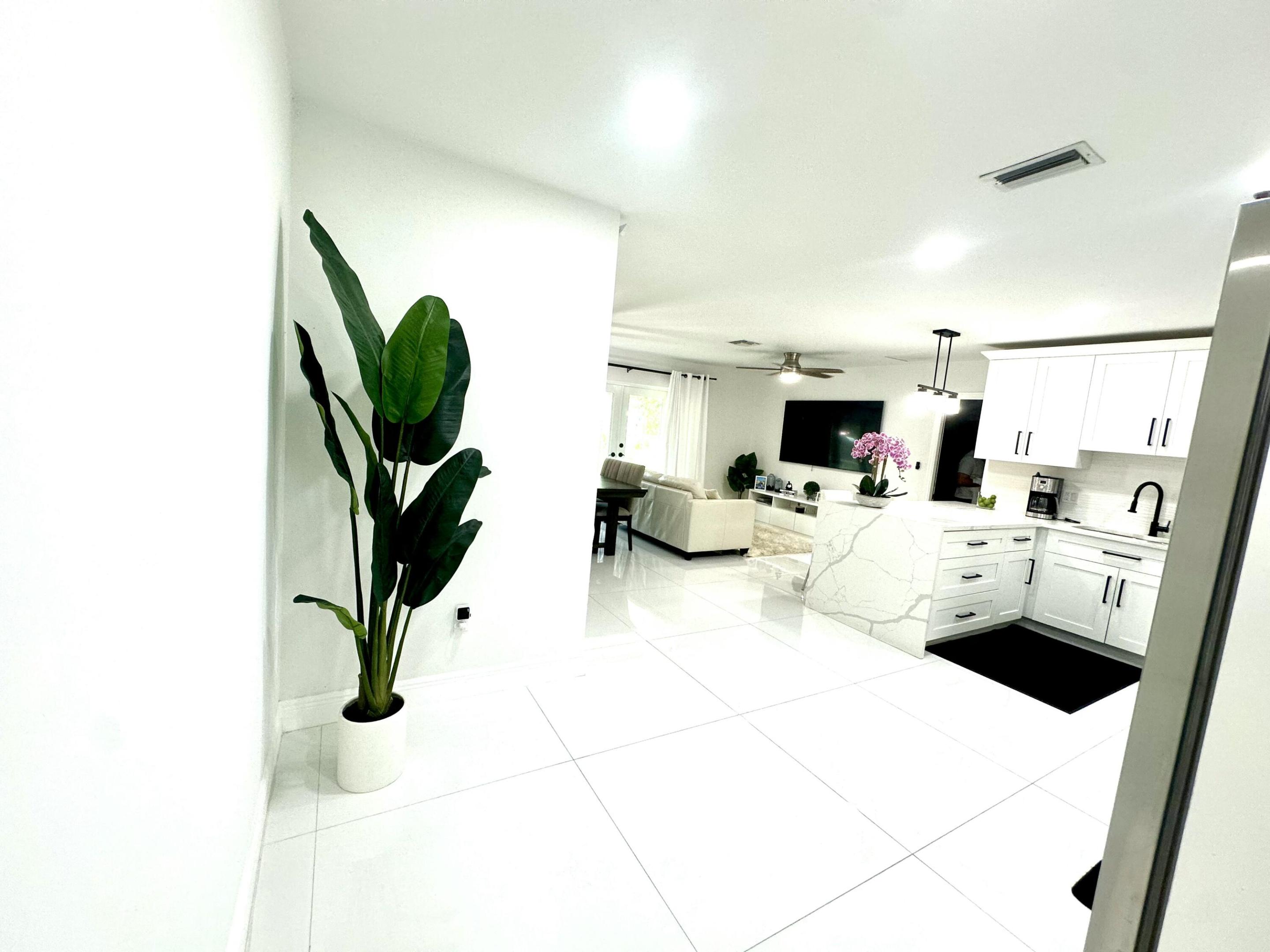121 Eider Court Property Photo 16