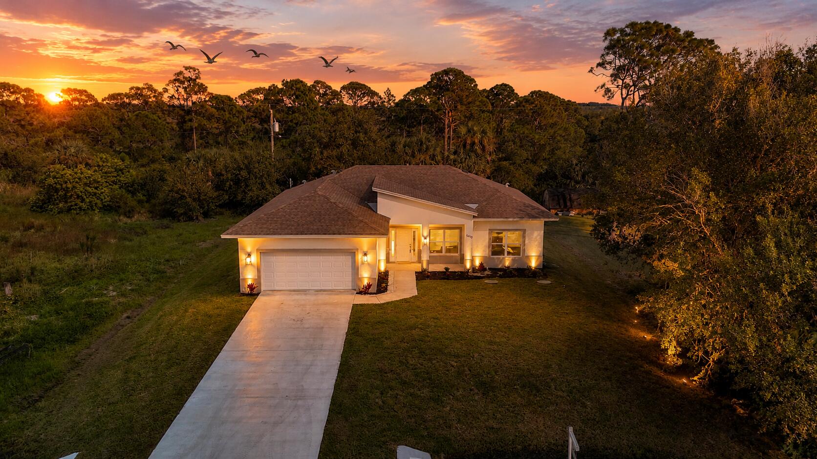 5310 Sunset Boulevard Property Photo 2