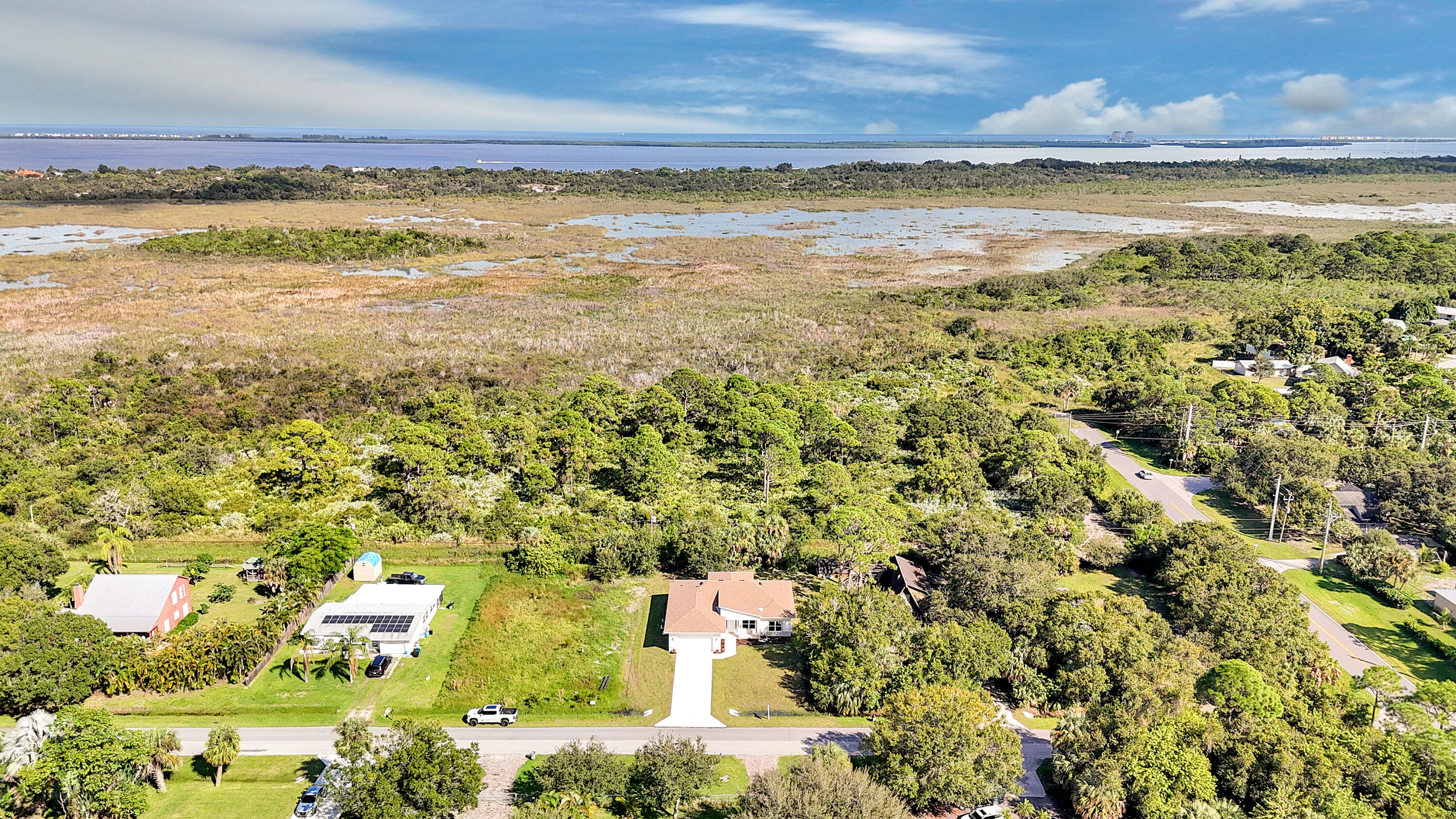 5310 Sunset Boulevard Property Photo 4