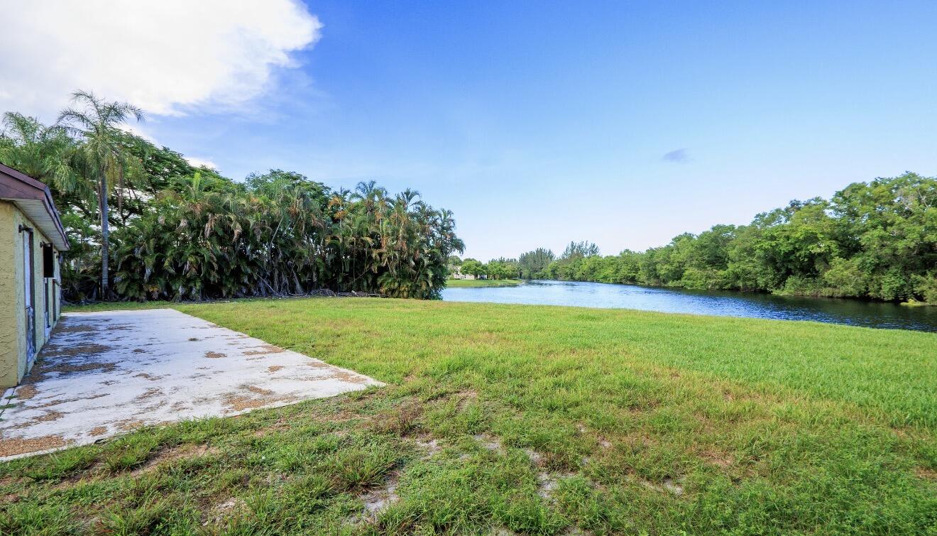 15801 W Wind Circle Property Photo 8