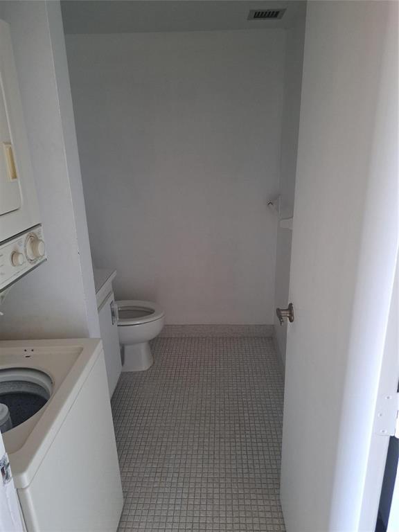 4174 Inverrary Drive 505 Property Photo 10