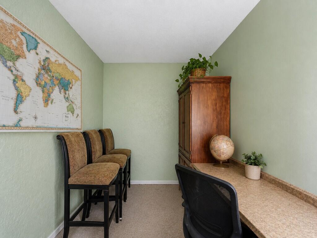 689 Caballero Avenue Se Property Photo 13