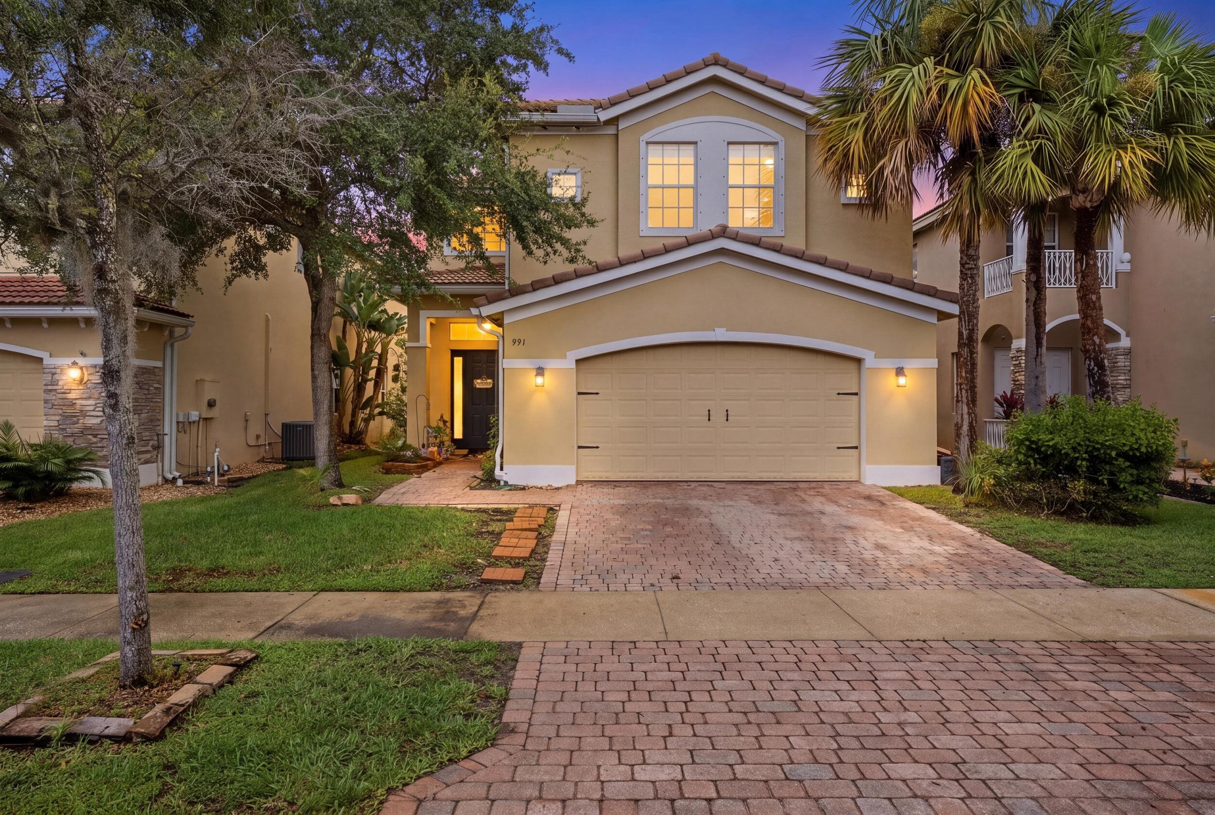 991 Nw Leonardo Circle Property Photo 1