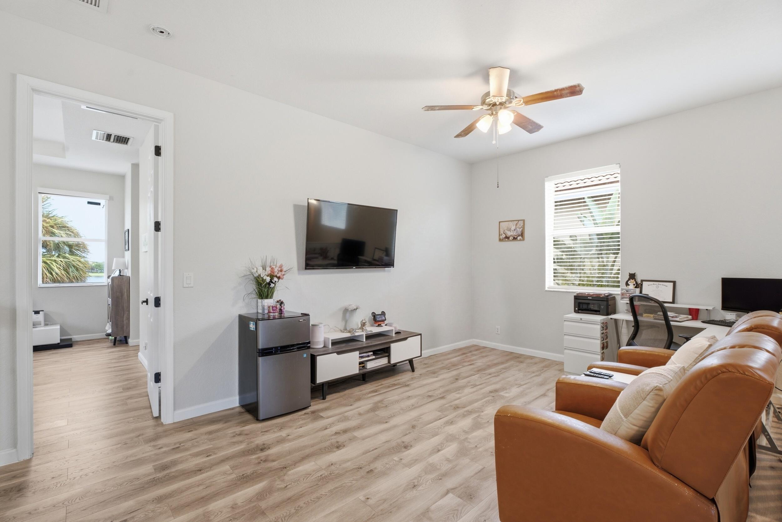 991 Nw Leonardo Circle Property Photo 16