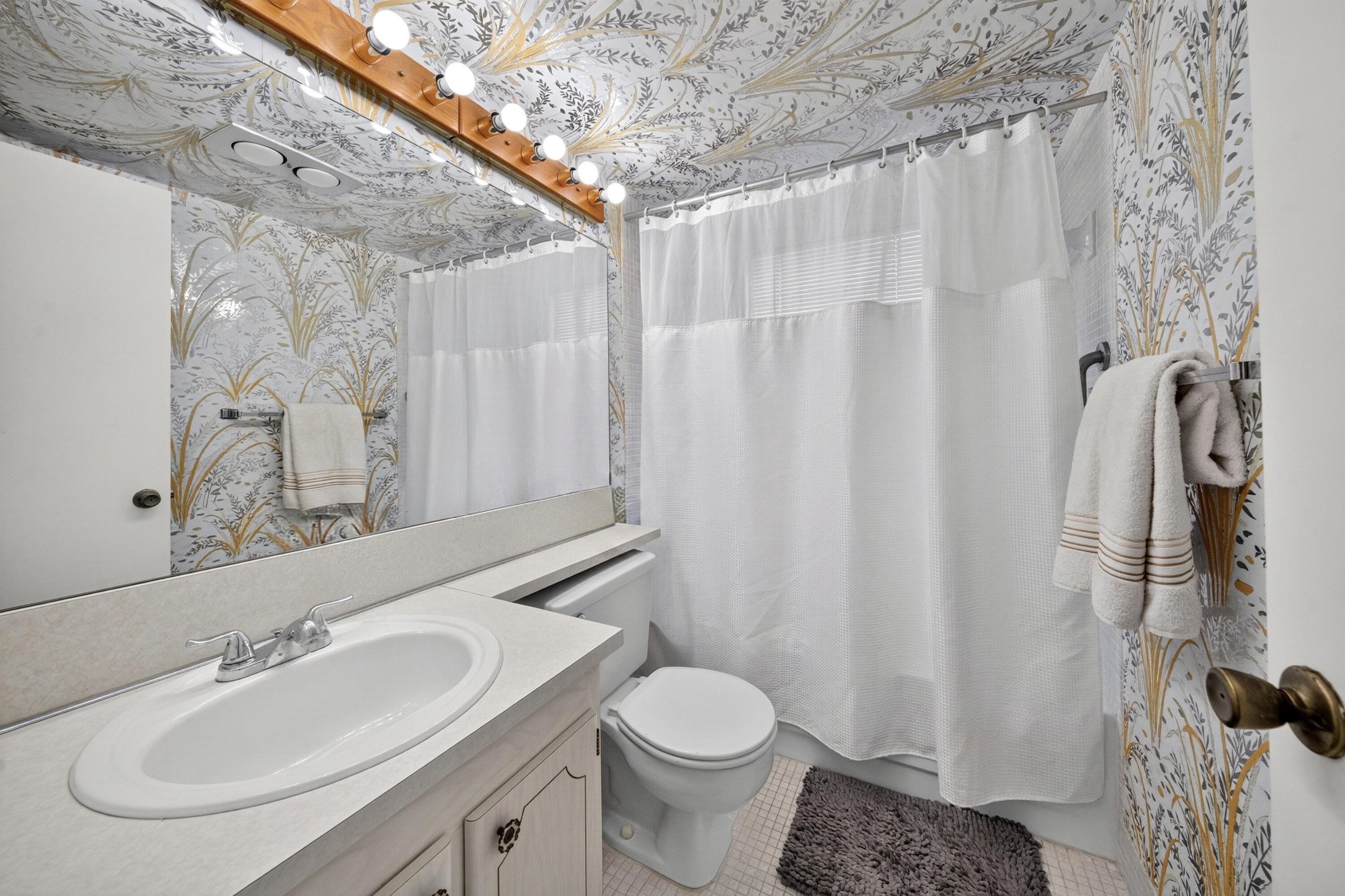 64 Upminster C 64 Property Photo 14