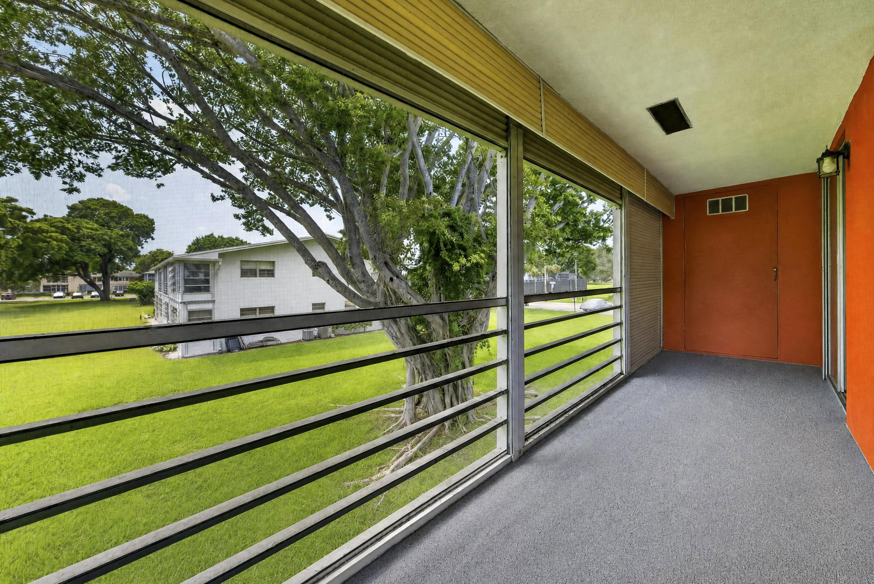 64 Upminster C 64 Property Photo 22