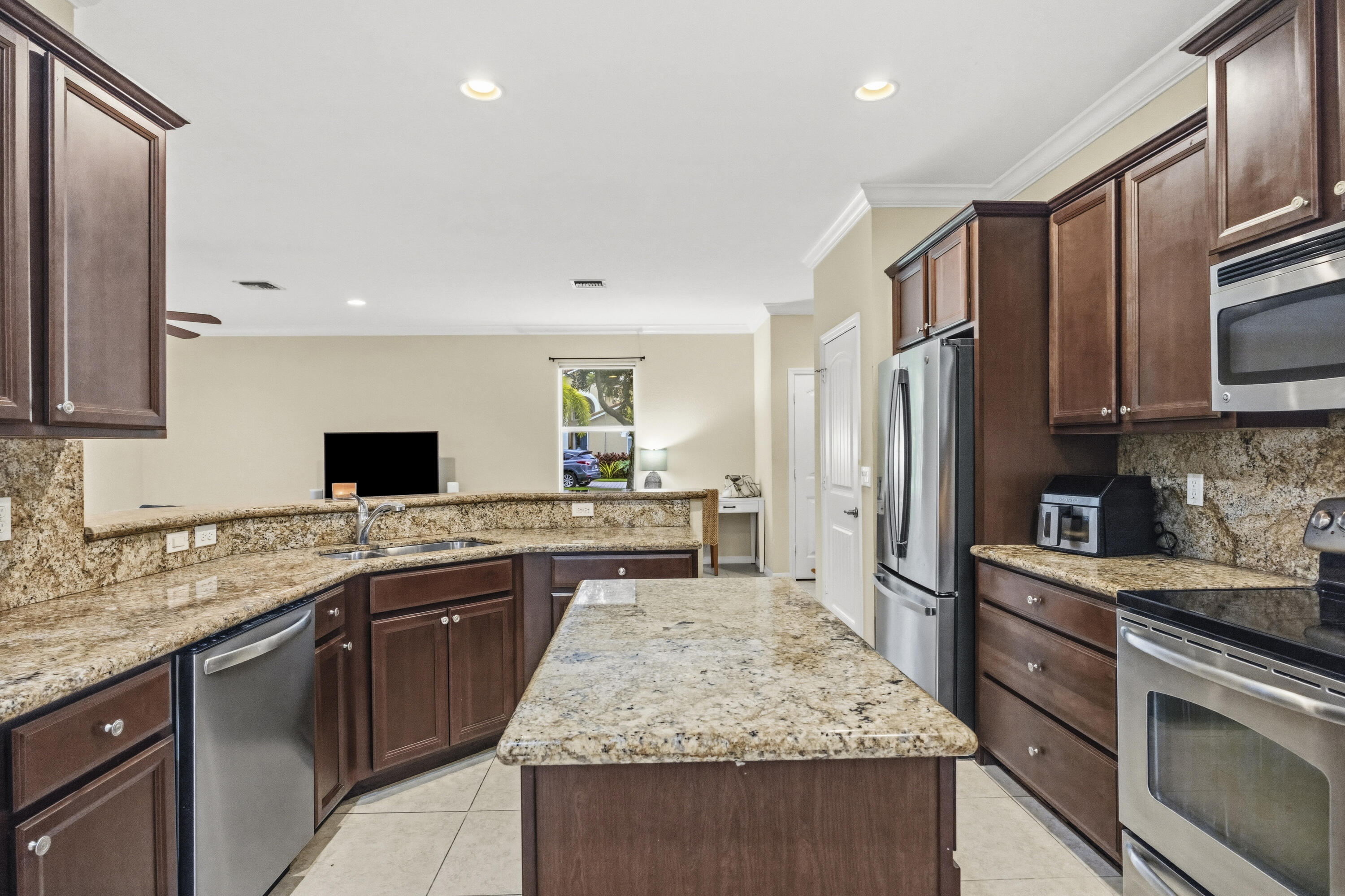 8462 Lyons Ranches Road Property Photo 12