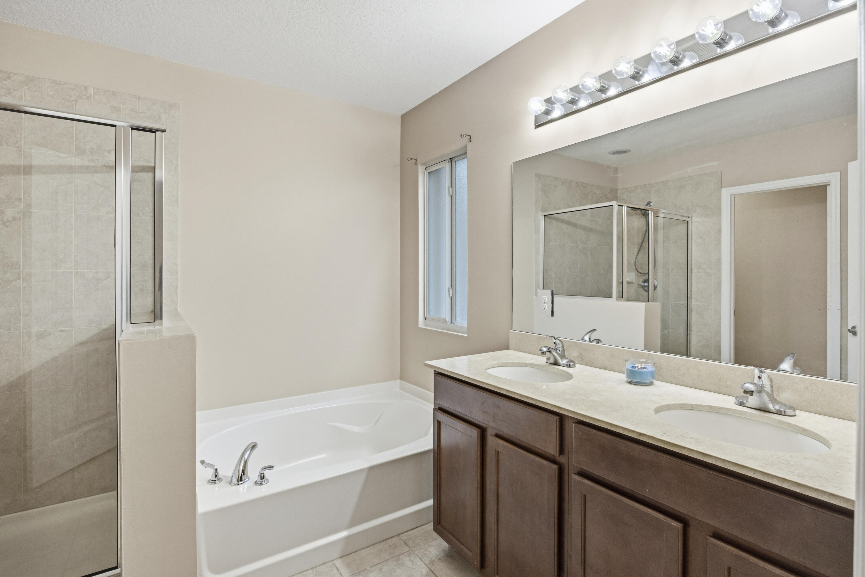 8462 Lyons Ranches Road Property Photo 18