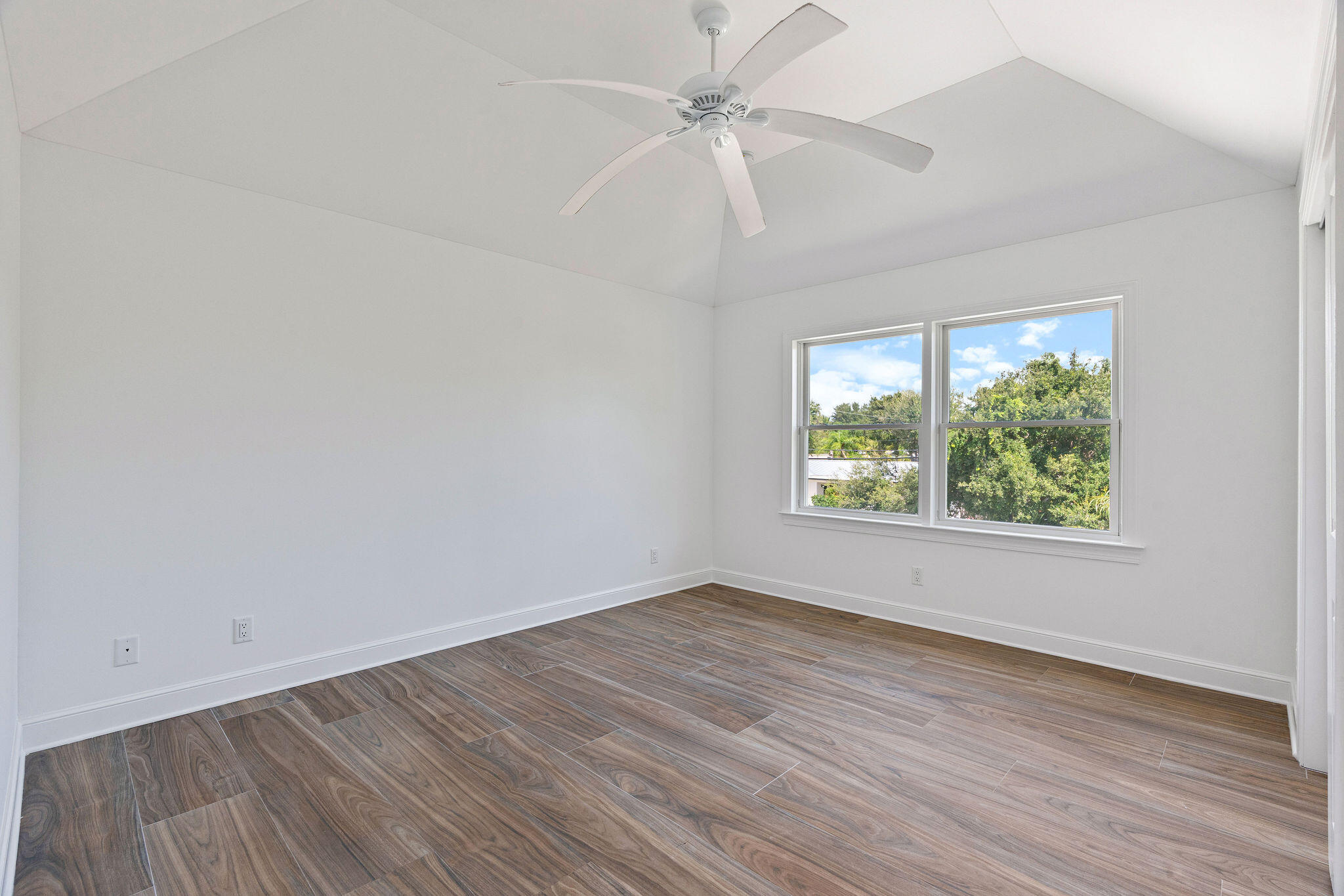 100 Norwood Road Property Photo 19