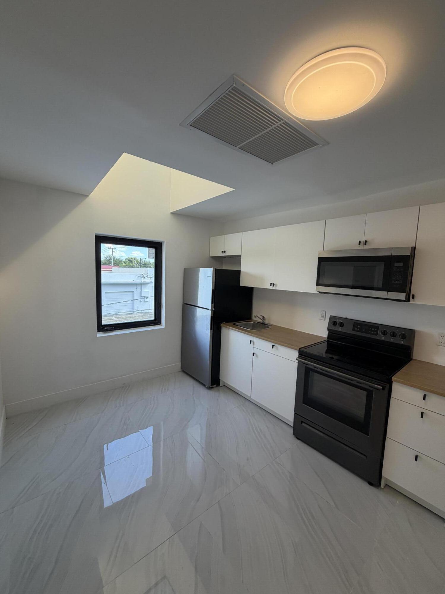 8211 BISCAYNE Boulevard 1 Property Photo 1