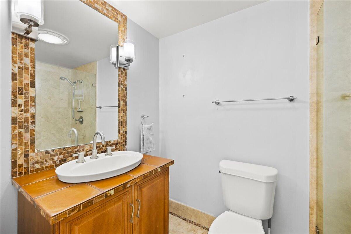 2137 Ne 17th Avenue Property Photo 38