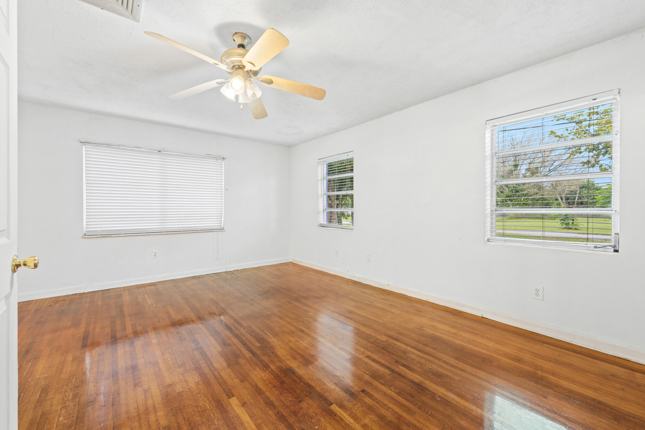 1054 Trinidad Avenue Property Photo 20