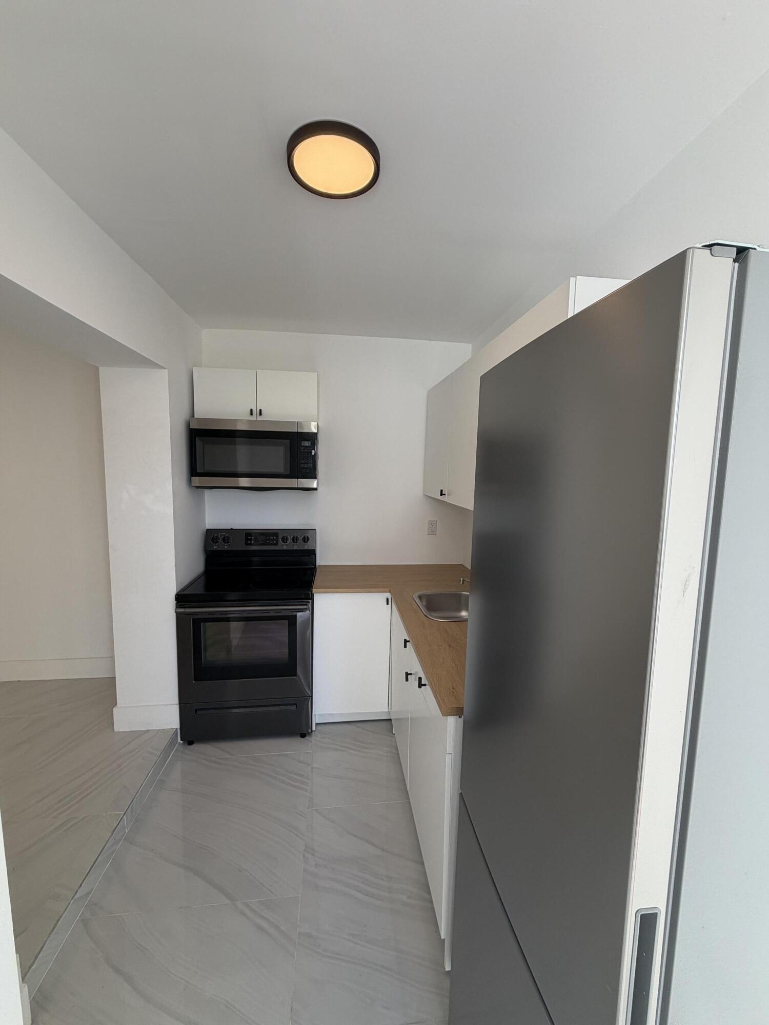 8211 Biscayne Boulevard 3 Property Photo 2