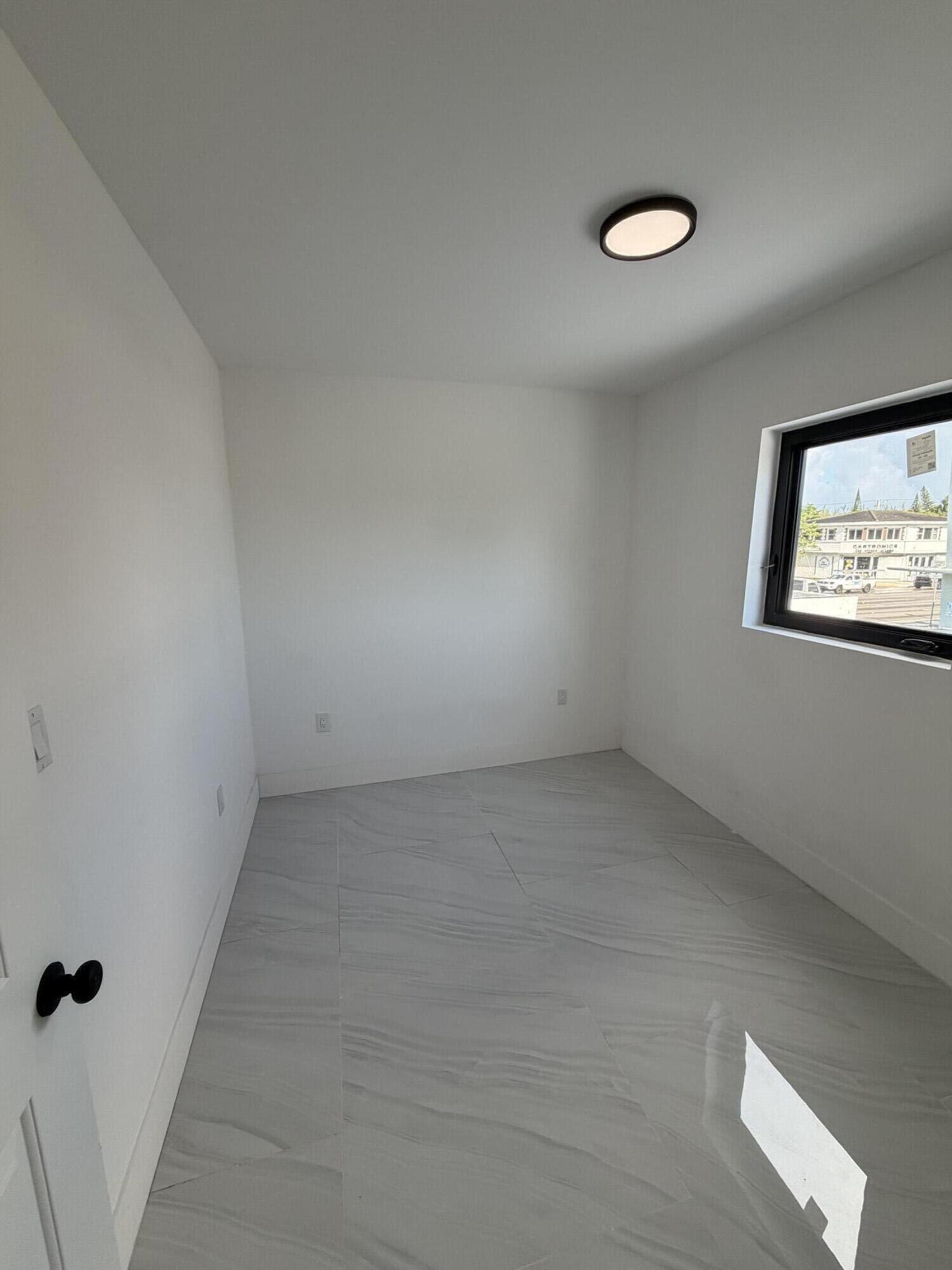 8211 Biscayne Boulevard 3 Property Photo 9